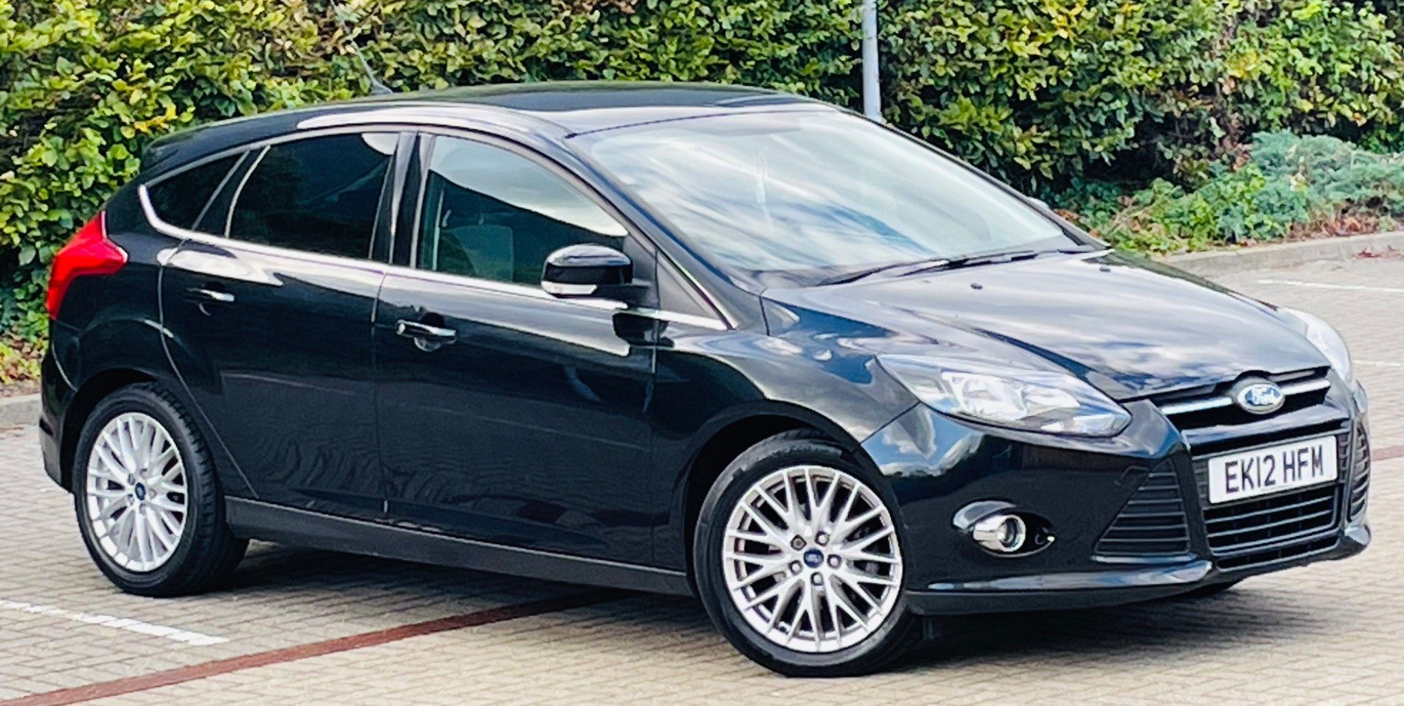 Ford Focus ZETEC 5-Door 2012