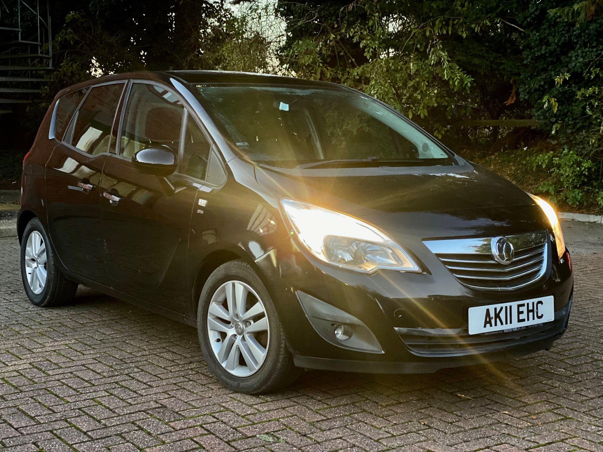 Vauxhall Meriva SE 5-Door 2011