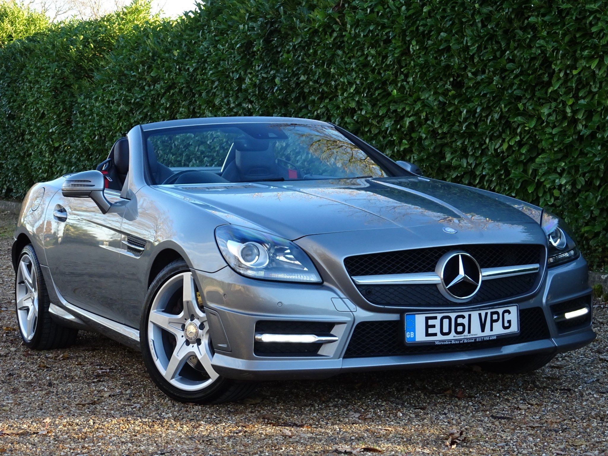 Mercedes-Benz SLK SLK250 BLUEEFFICIENCY AMG SPORT ED125 2-Door 2011