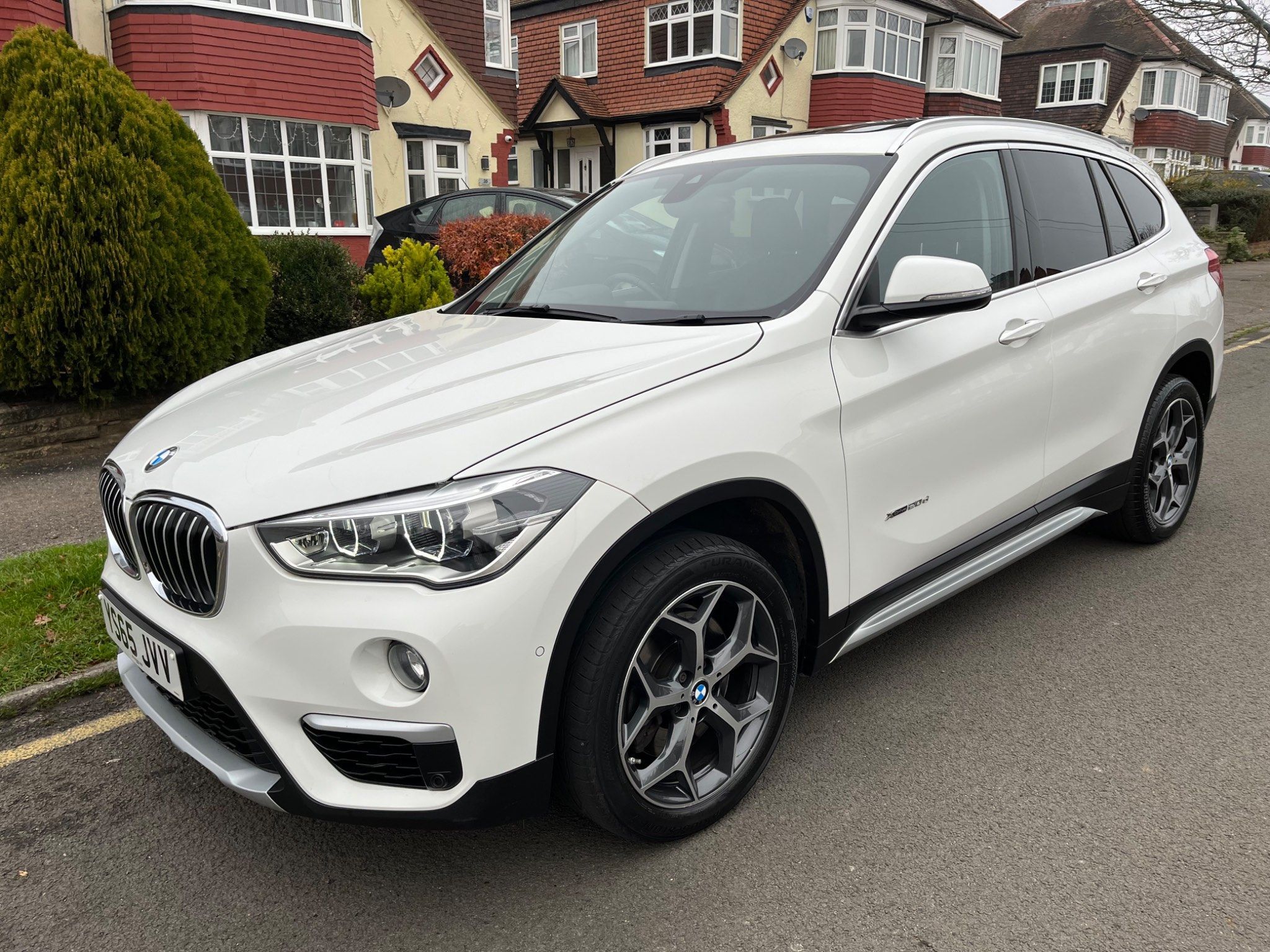 BMW X1 XDRIVE20D XLINE 5-Door 2015