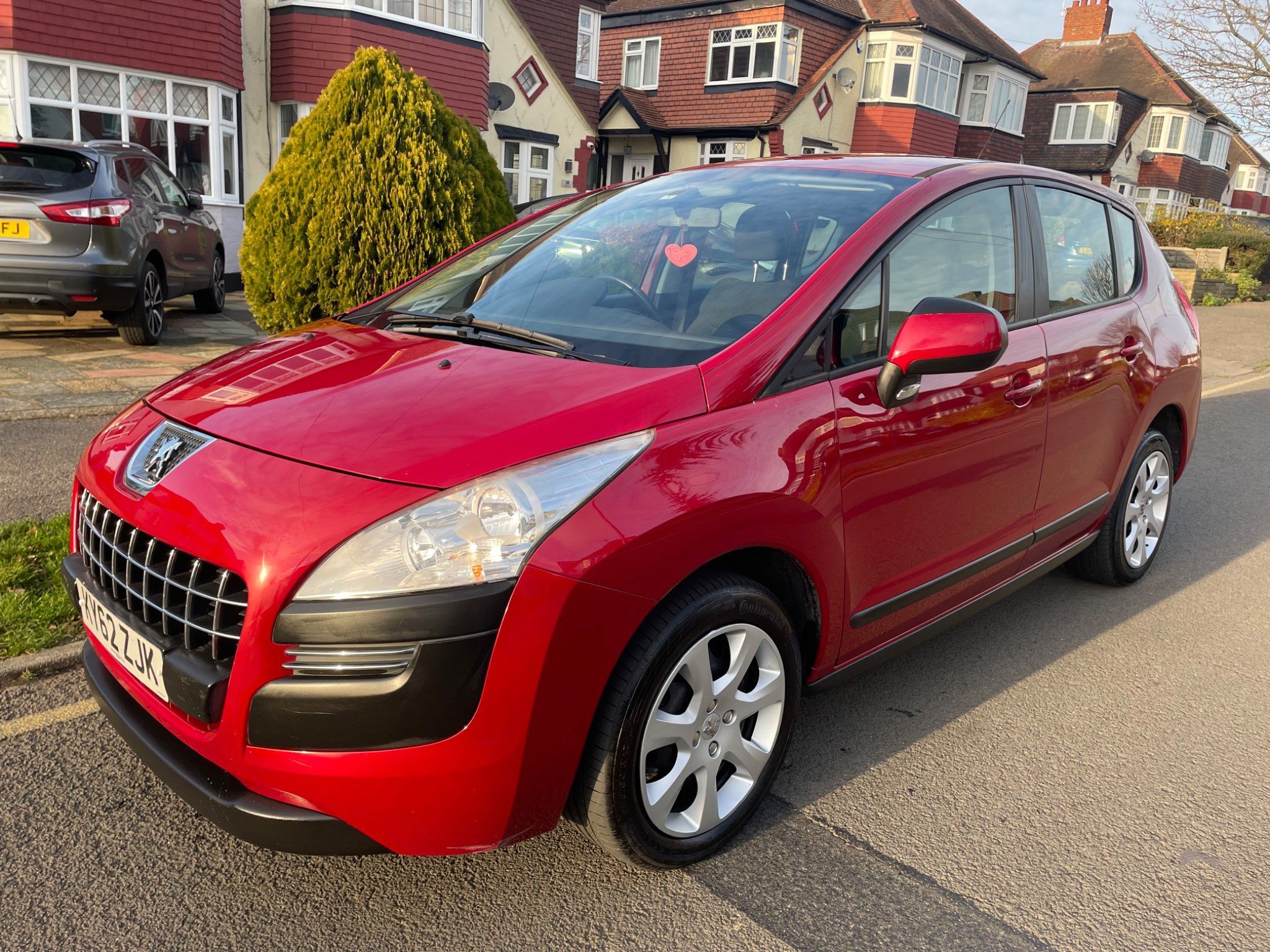 Peugeot 3008 ACCESS HDI FAP 5-Door 2012
