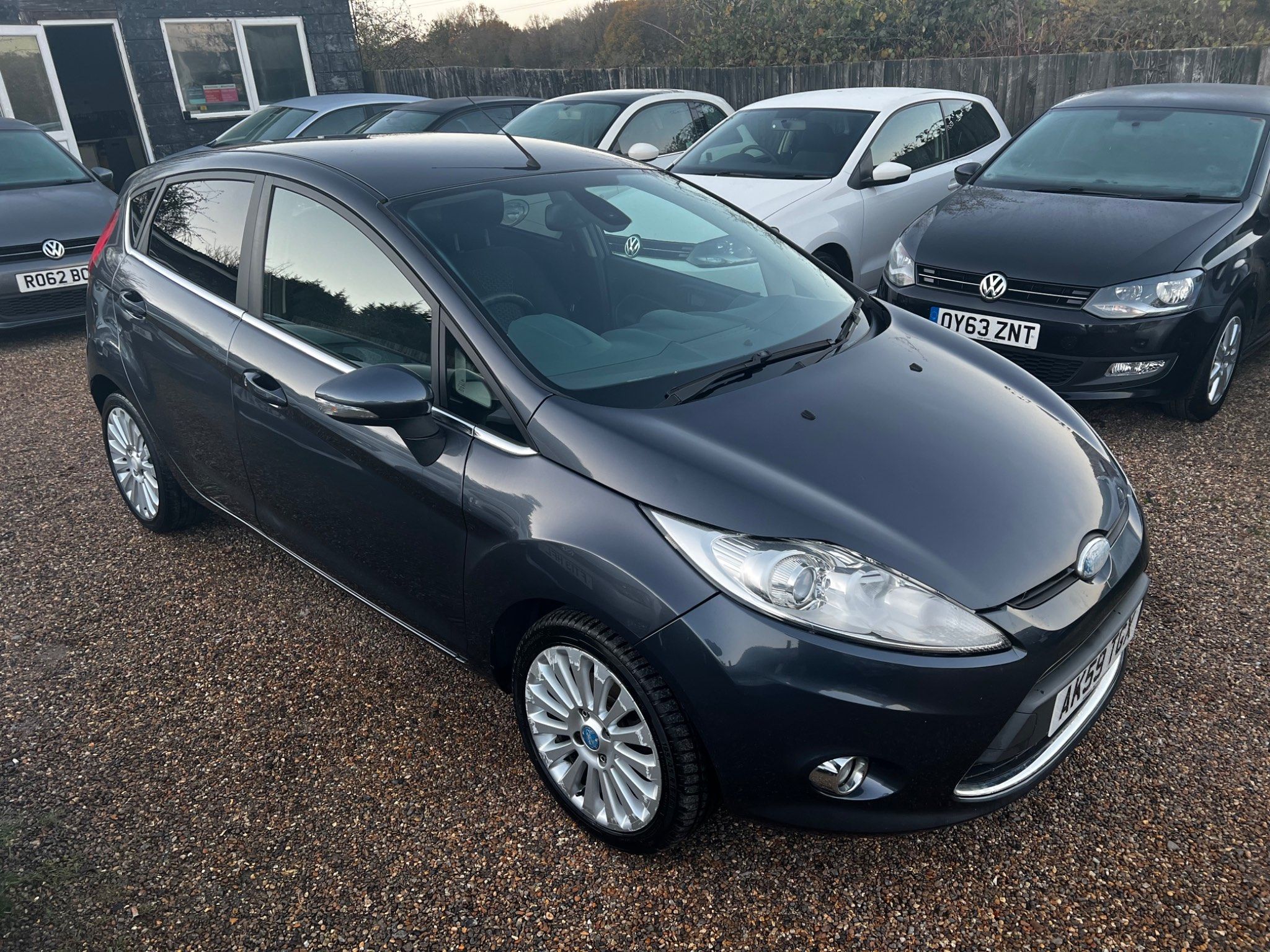 Ford Fiesta TITANIUM 5-Door 2009