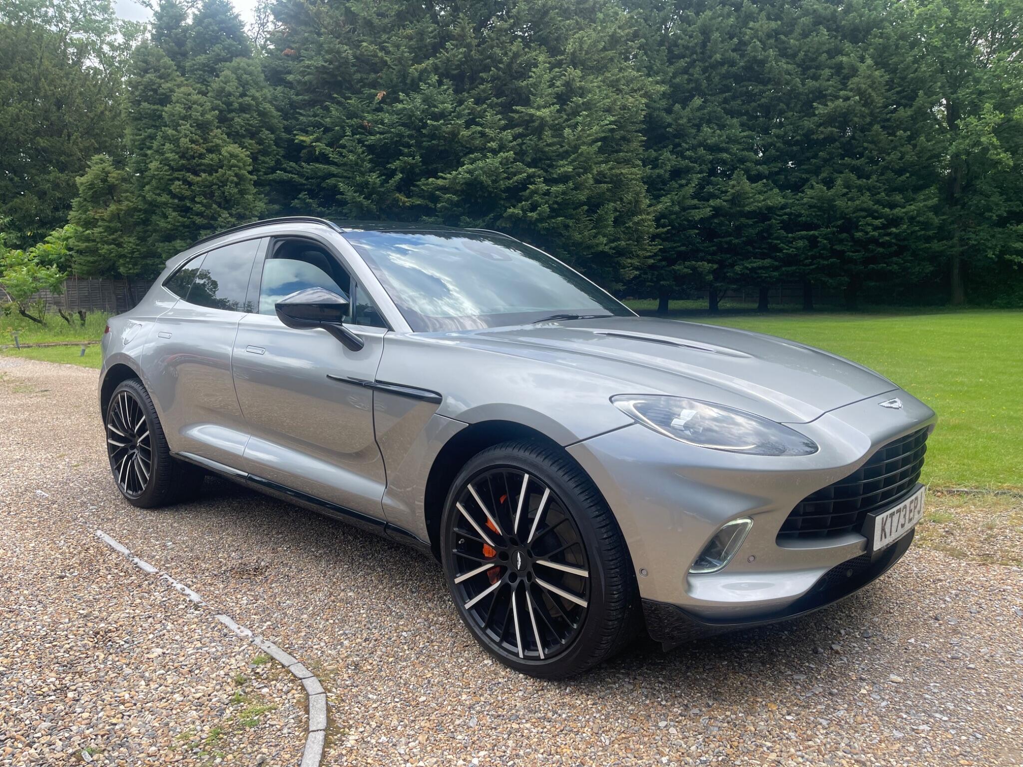 Aston Martin Dbx