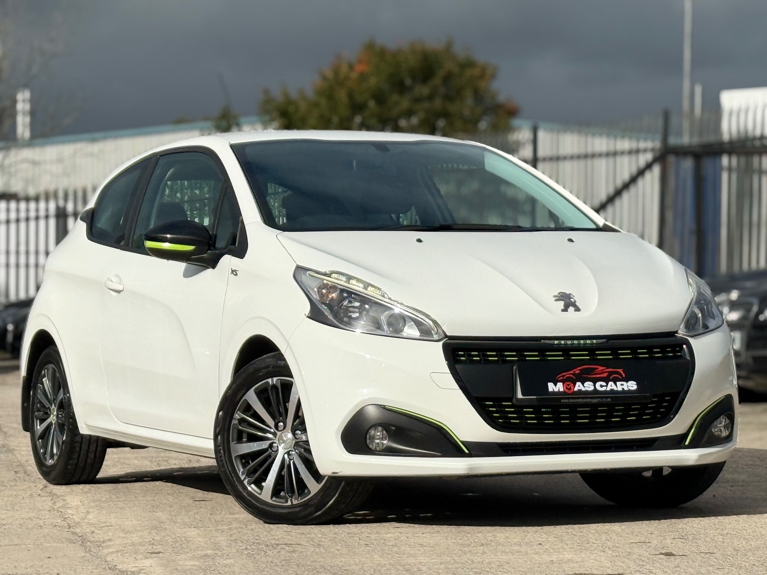 Peugeot 208