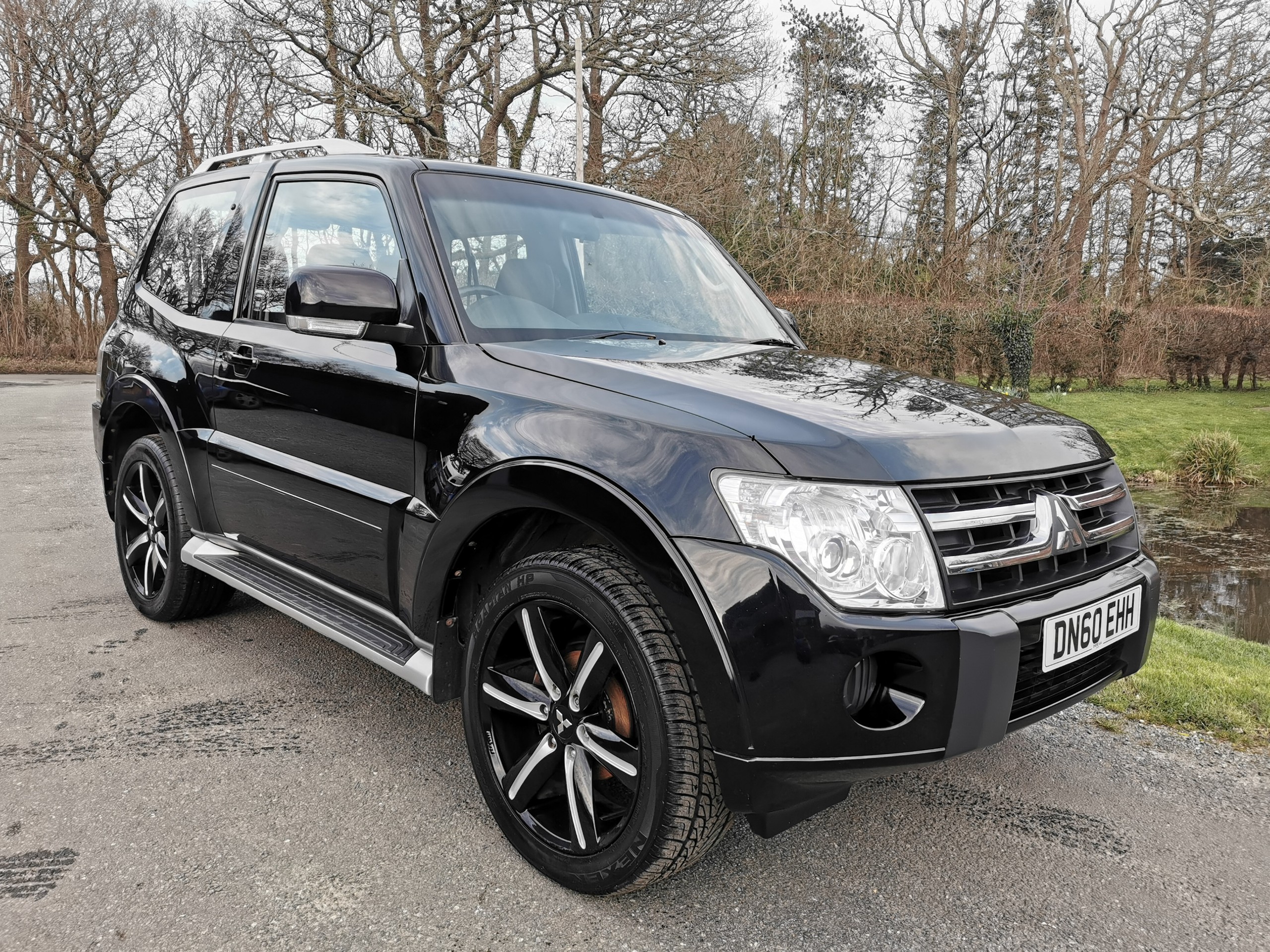 2010 Mitsubishi Shogun 3.2TD Equippe (197bhp) 4X4 Station Wagon 3d Auto