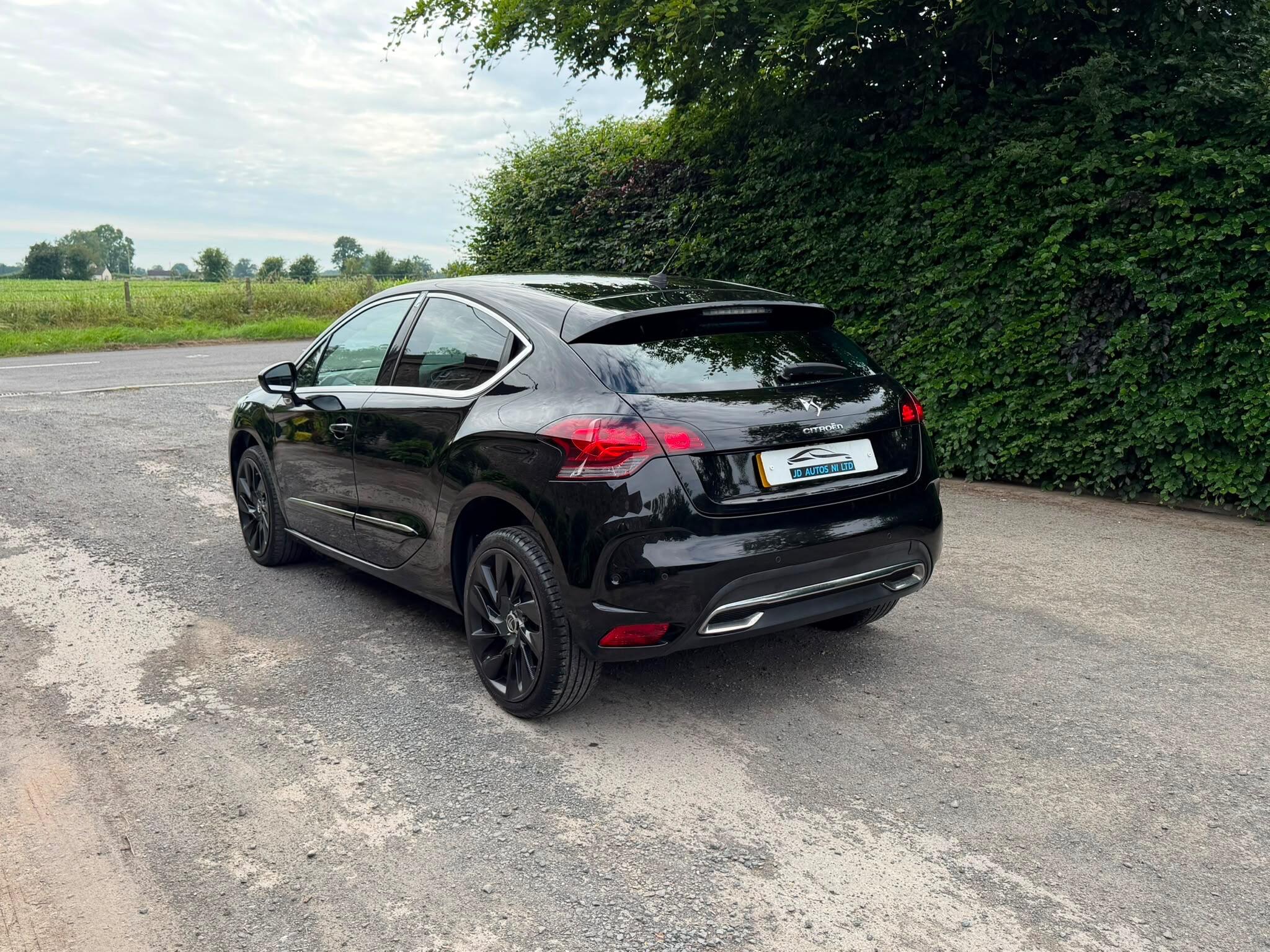 2015 Citroen DS4 2.0 HDi DSport Euro 5 5dr - vehicle photo 3 for sale on PureCar