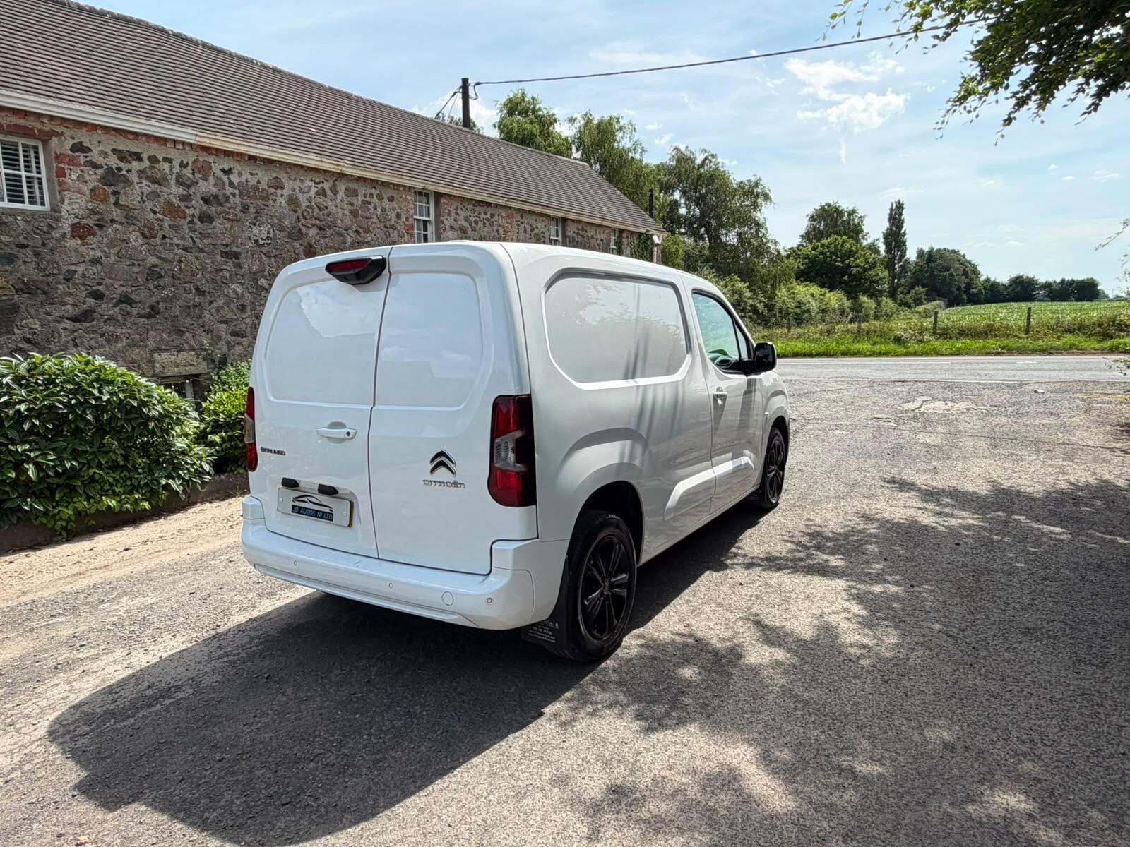 2020 Citroen Berlingo 1.5 BlueHDi 1000 Driver M SWB Euro 6 (s/s) 5dr - vehicle photo 4 for sale on PureCar
