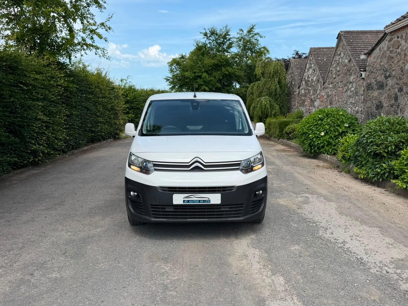 2020 Citroen Berlingo 1.5 BlueHDi 1000 Driver M SWB Euro 6 (s/s) 5dr - vehicle photo 2 for sale on PureCar
