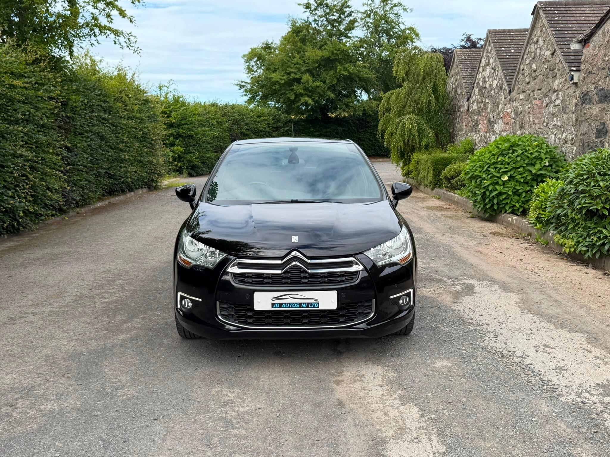 2015 Citroen DS4 2.0 HDi DSport Euro 5 5dr - vehicle photo 2 for sale on PureCar