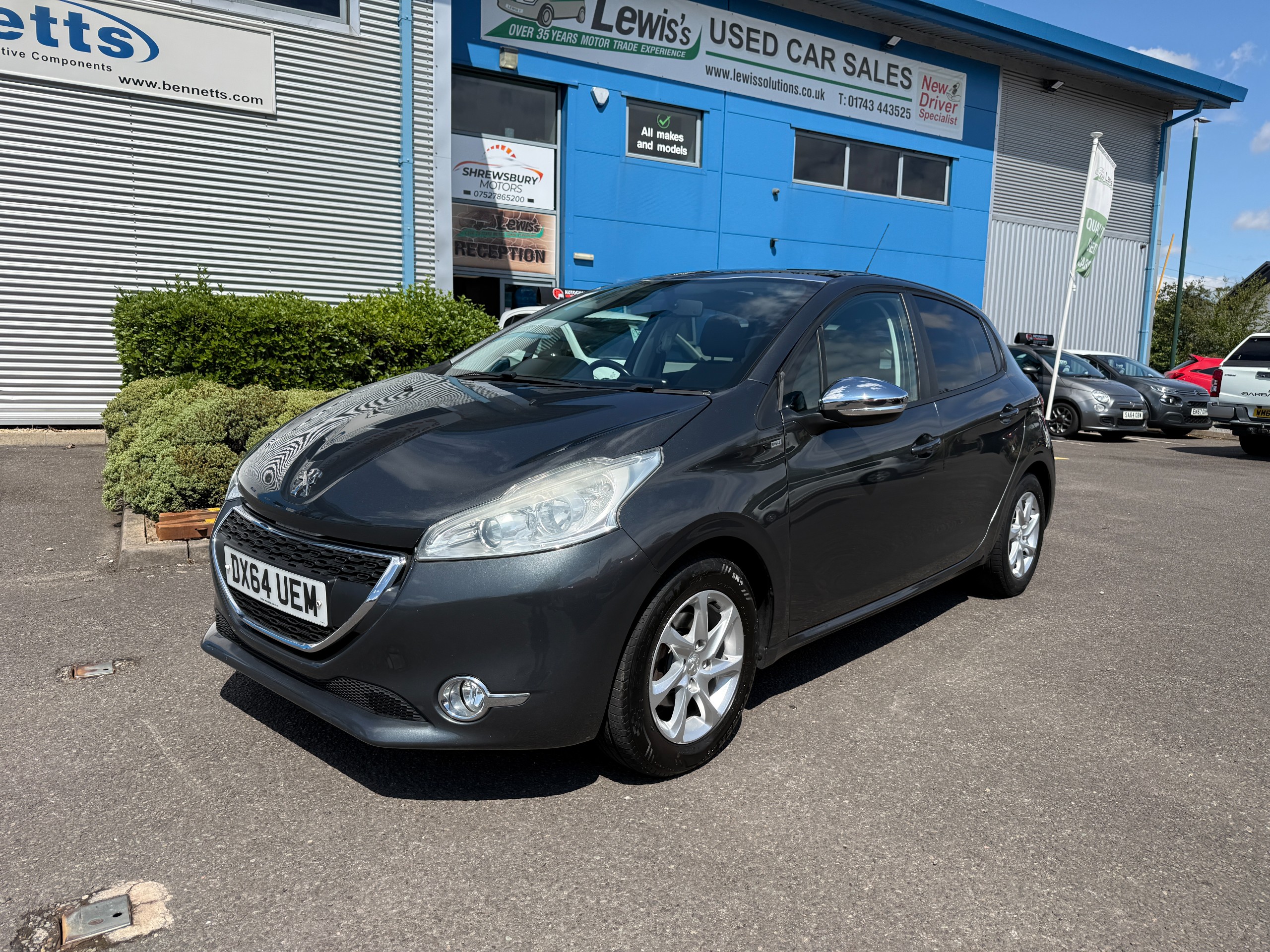 Peugeot 208