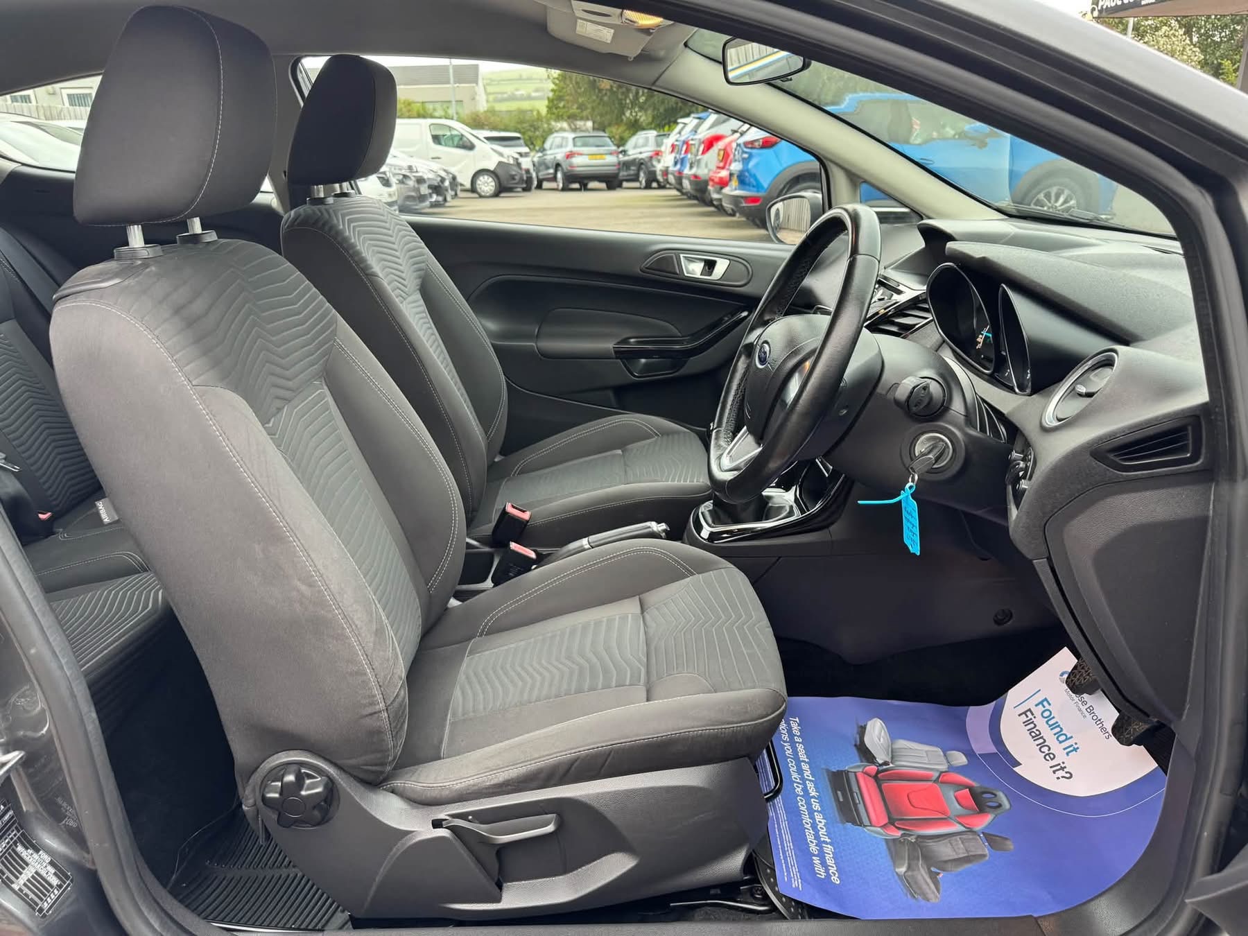 2017 Ford Fiesta 1.0T EcoBoost Zetec Hatchback 3dr Petrol Manual Euro 6 (s/s) (100 ps) - vehicle photo 4 for sale on PureCar