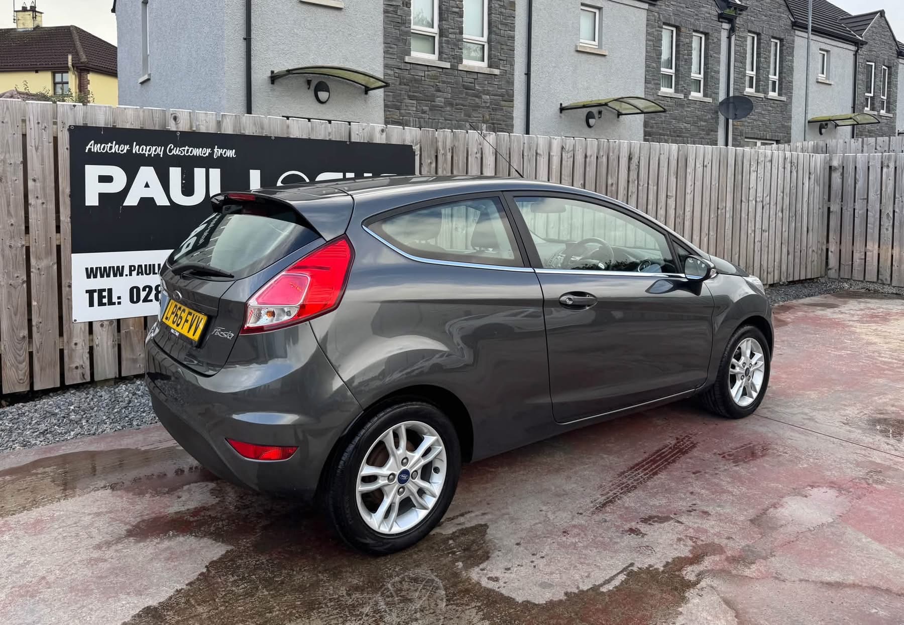 2017 Ford Fiesta 1.0T EcoBoost Zetec Hatchback 3dr Petrol Manual Euro 6 (s/s) (100 ps) - vehicle photo 2 for sale on PureCar