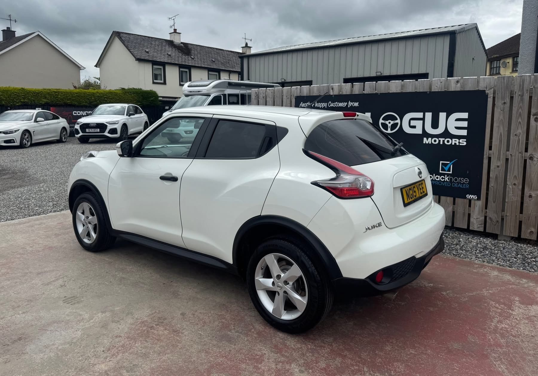 2015 Nissan Juke 1.5 dCi 8v Visia SUV 5dr Diesel Manual Euro 5 (s/s) (110 ps) - vehicle photo 4 for sale on PureCar