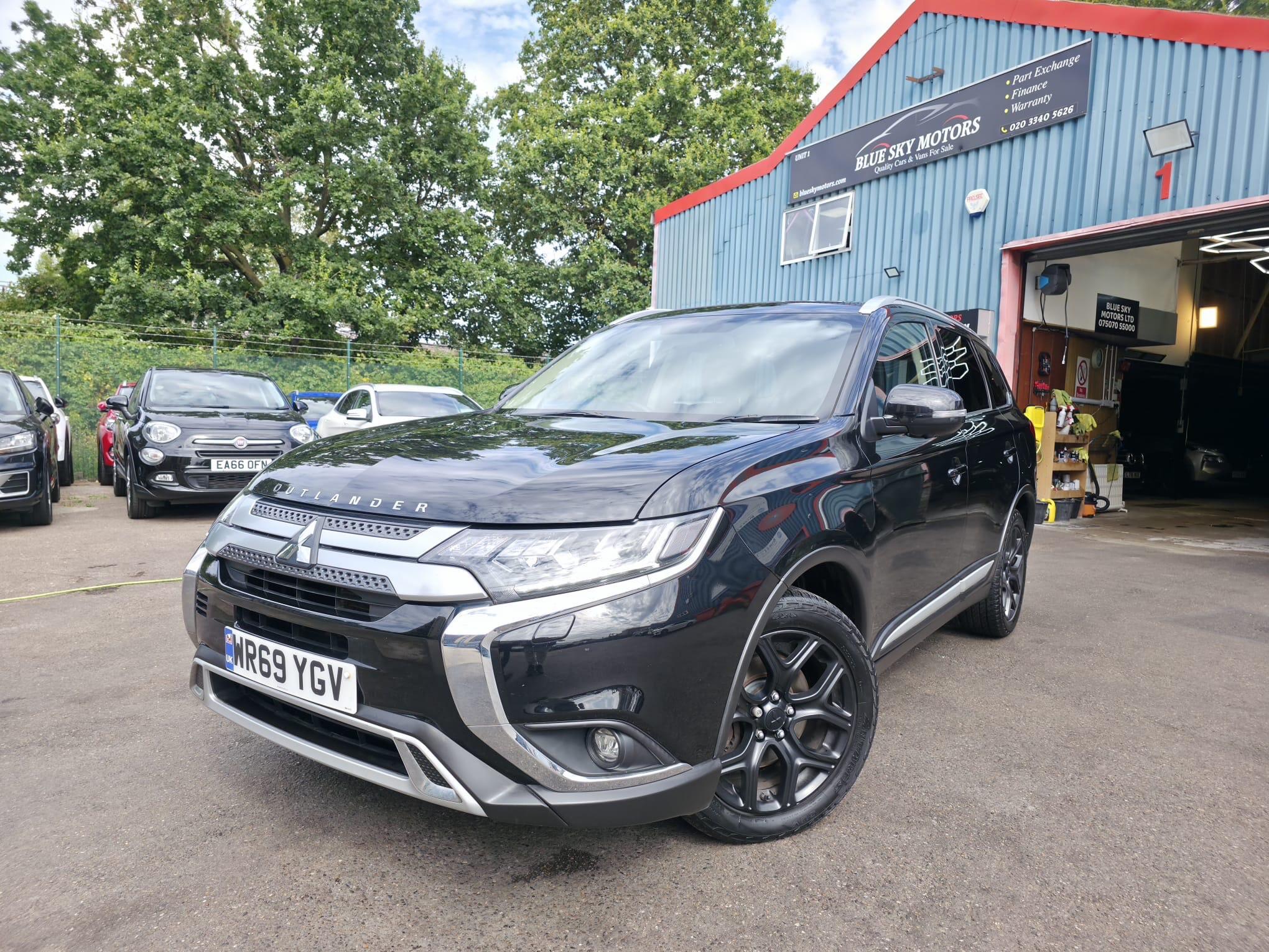 Mitsubishi Outlander