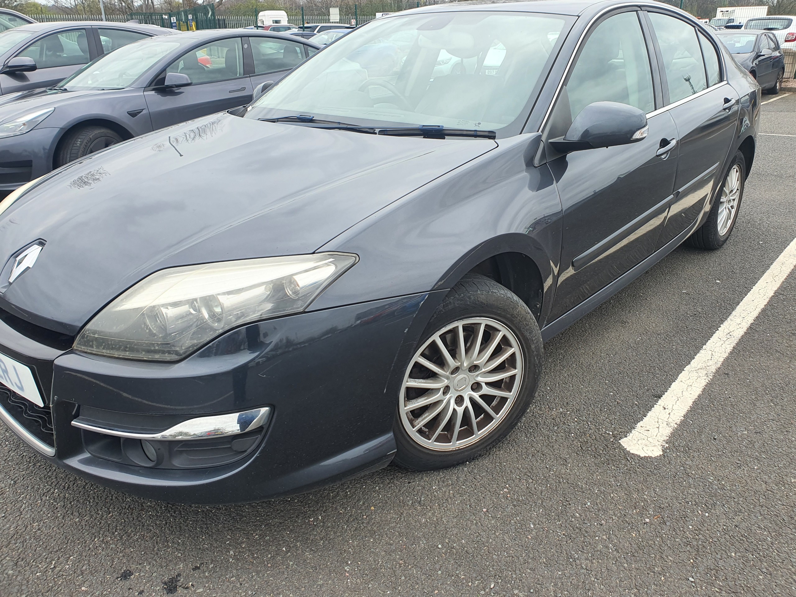 2011 Renault Laguna 2.0TD Dynamique Tom Tom 175 FAP Hatchback 5d auto