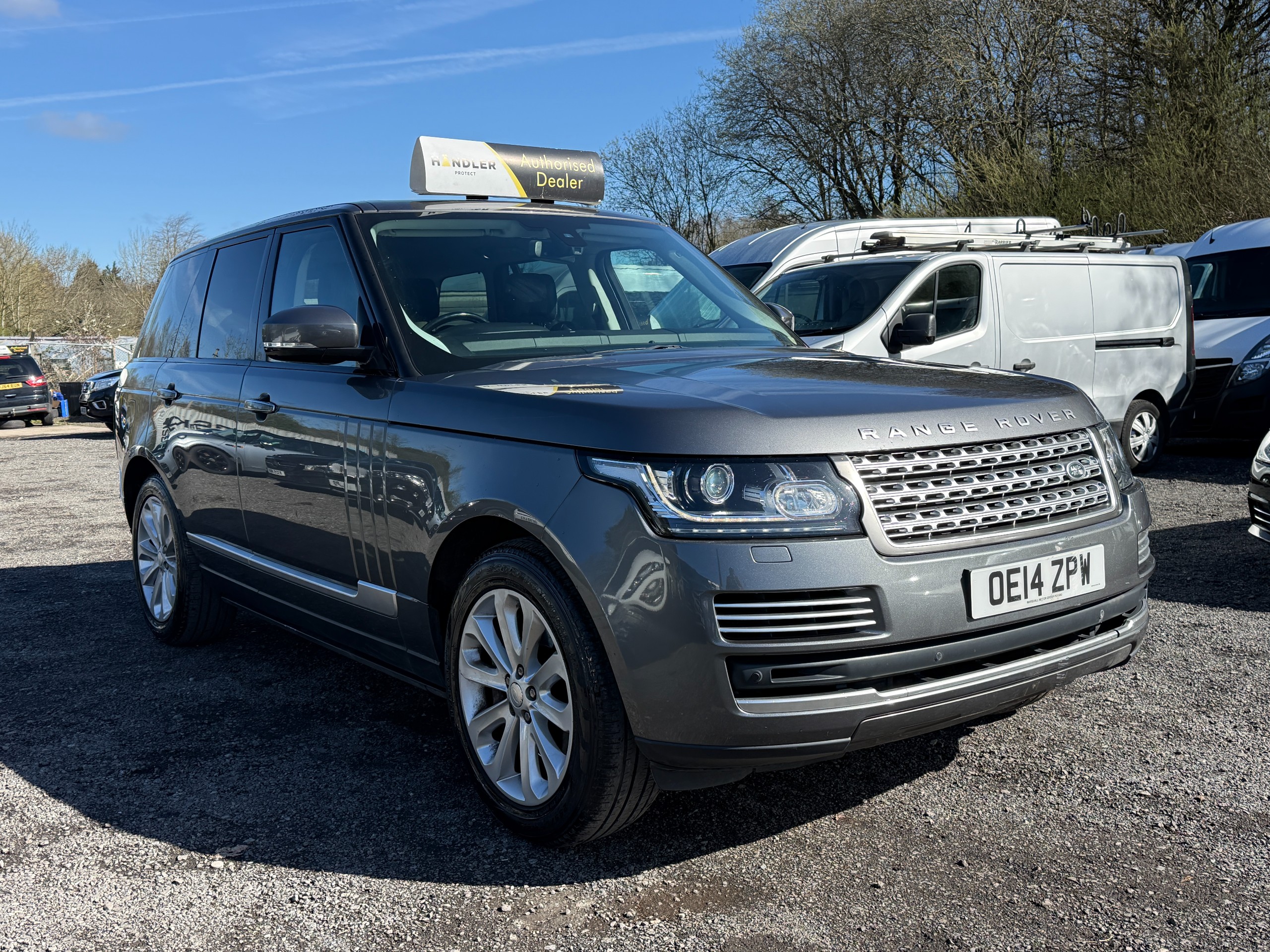 2014 Land Rover Range Rover 4.4 SDV8 Vogue SE 4.4 SDV8 (334bhp)