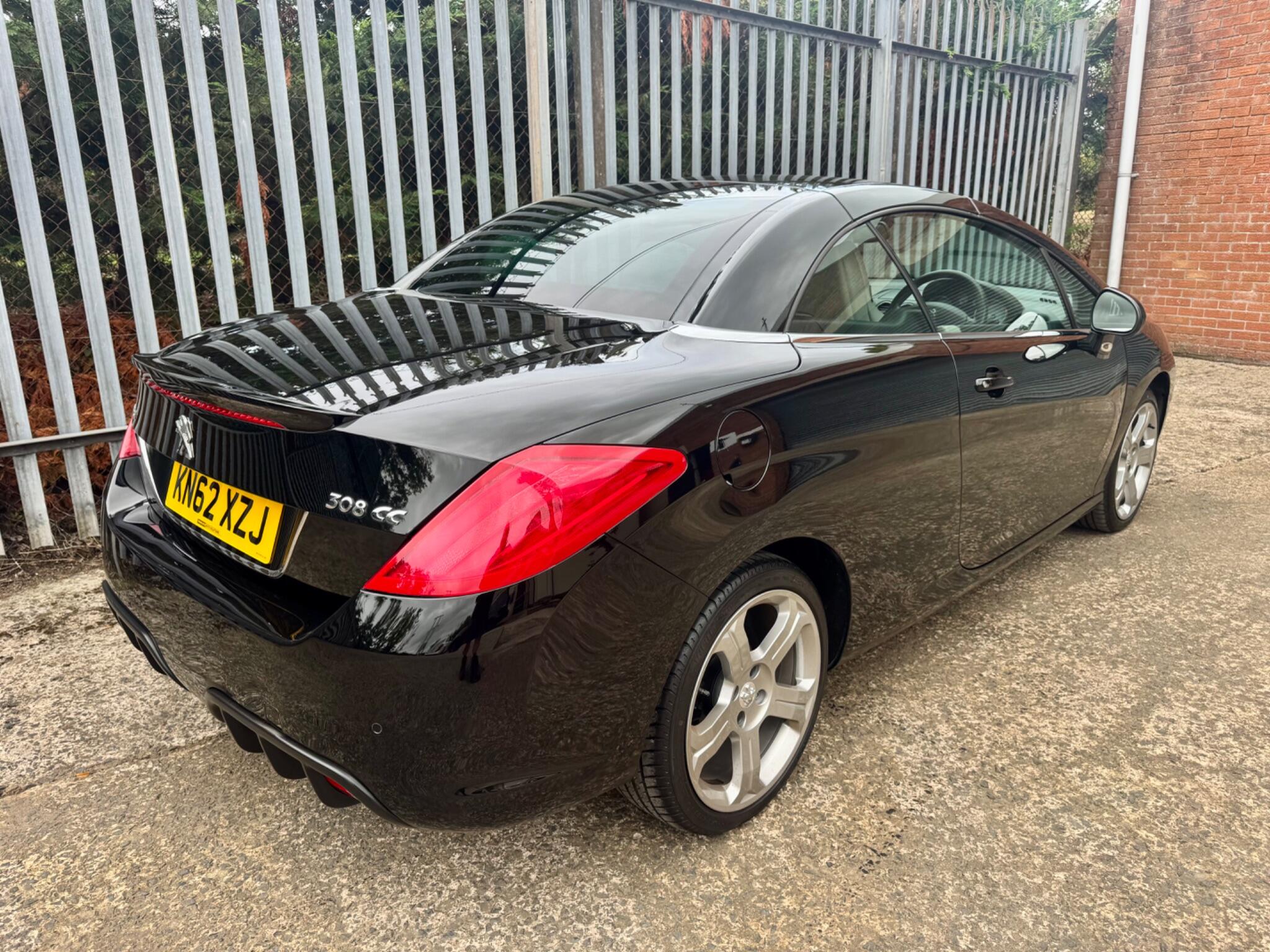 2013 Peugeot 308 CC 2.0 HDi Allure Convertible 2dr Diesel Manual Euro 5 (163 ps) - vehicle photo 4 for sale on PureCar