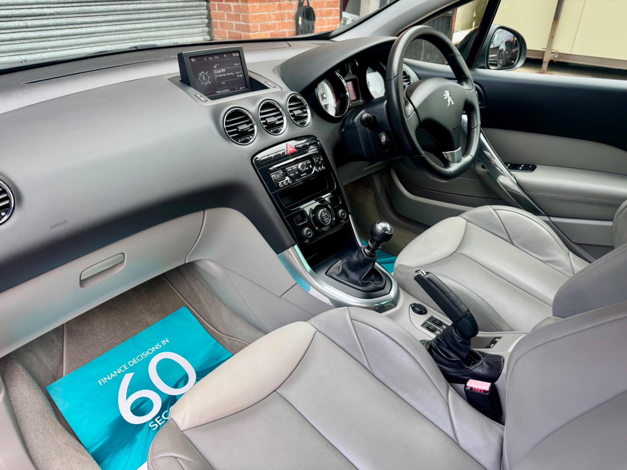2013 Peugeot 308 CC 2.0 HDi Allure Convertible 2dr Diesel Manual Euro 5 (163 ps) - vehicle photo 3 for sale on PureCar