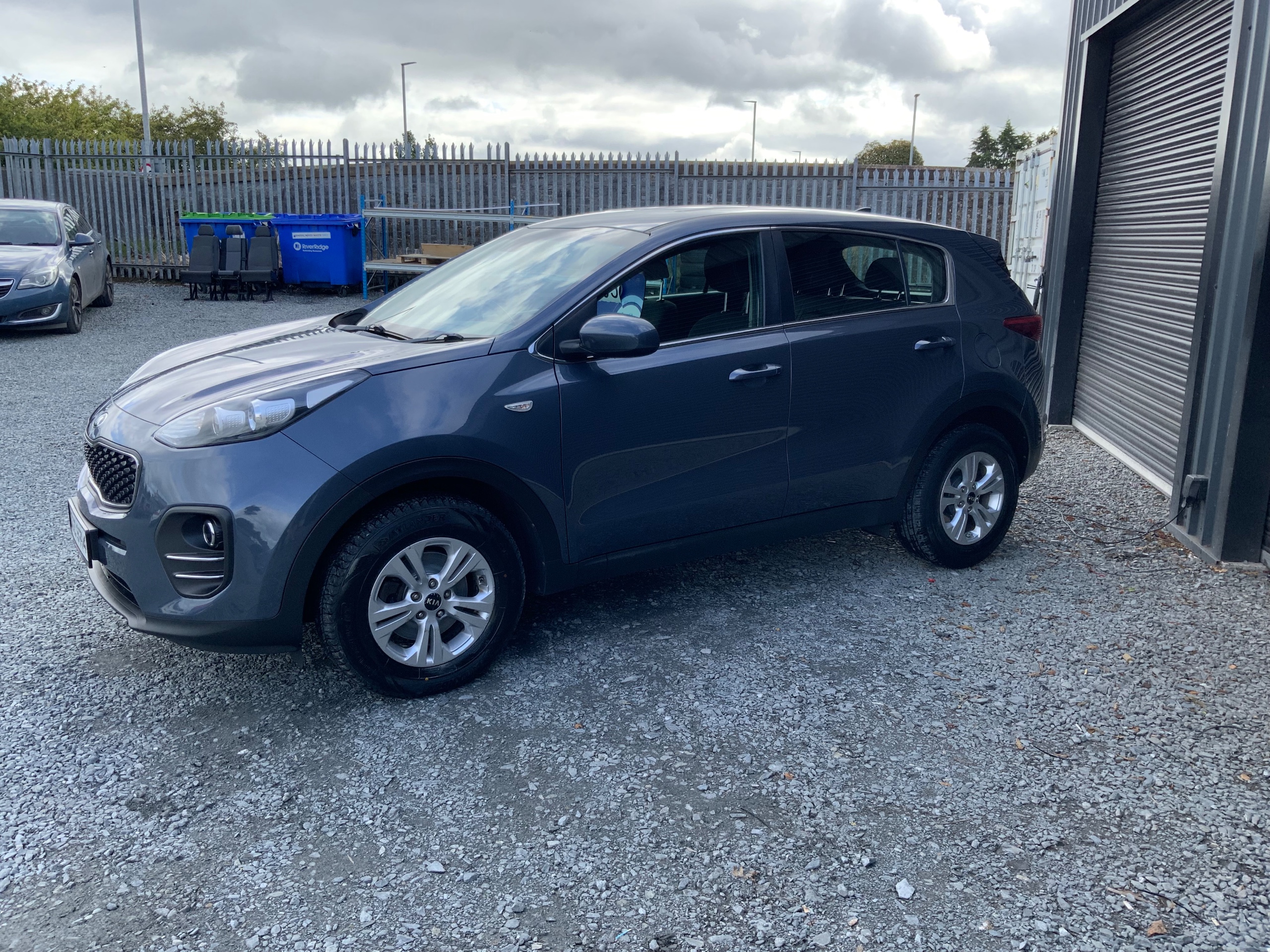 2016 Kia Sportage 1.6 GDi 1 SUV 5dr Petrol Manual Euro 6 (130 bhp) - vehicle photo 4 for sale on PureCar