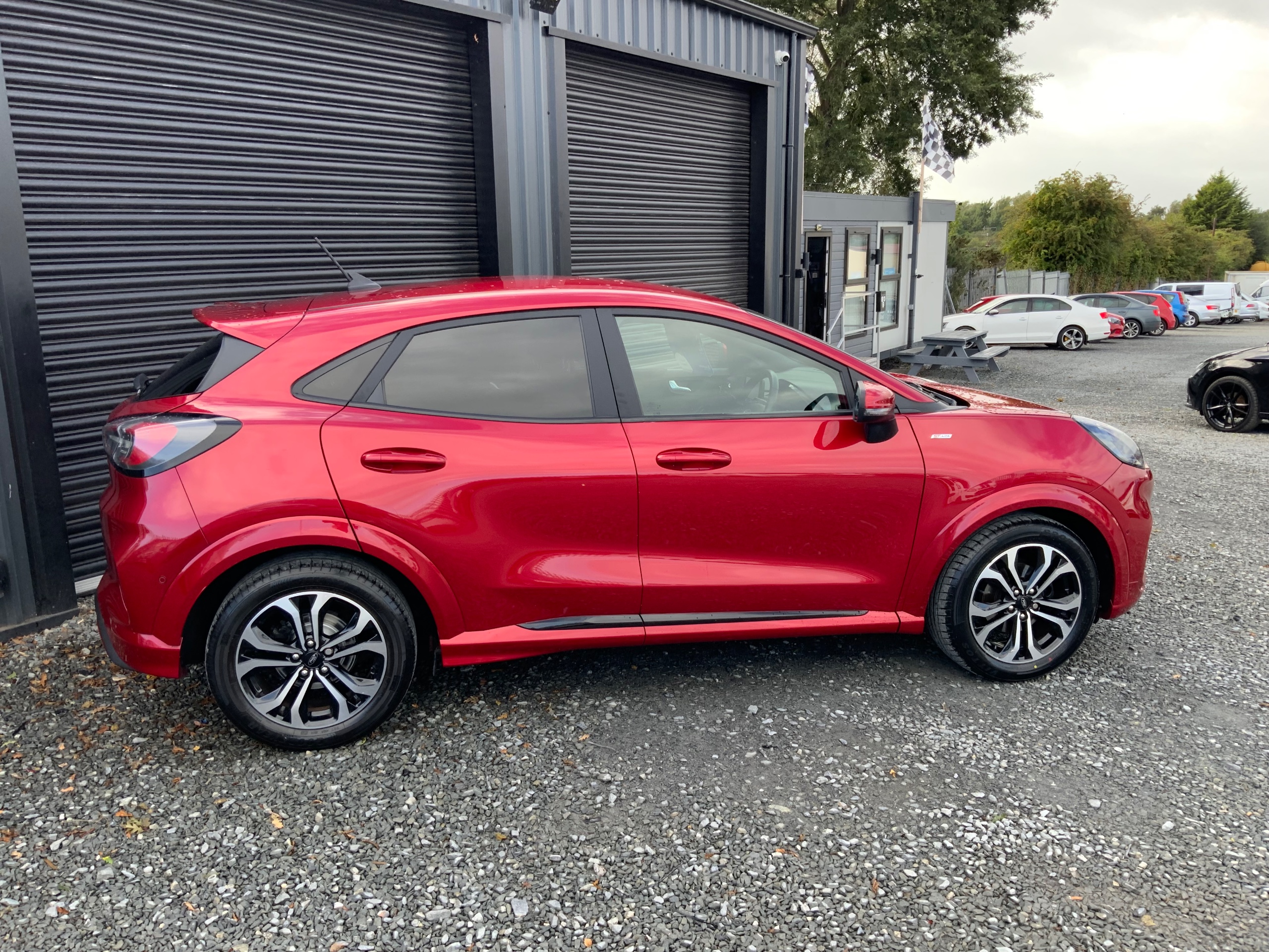 2020 Ford Puma 1.0T EcoBoost MHEV ST-Line SUV 5dr Petrol Manual Euro 6 (s/s) (125 ps) - vehicle photo 4 for sale on PureCar