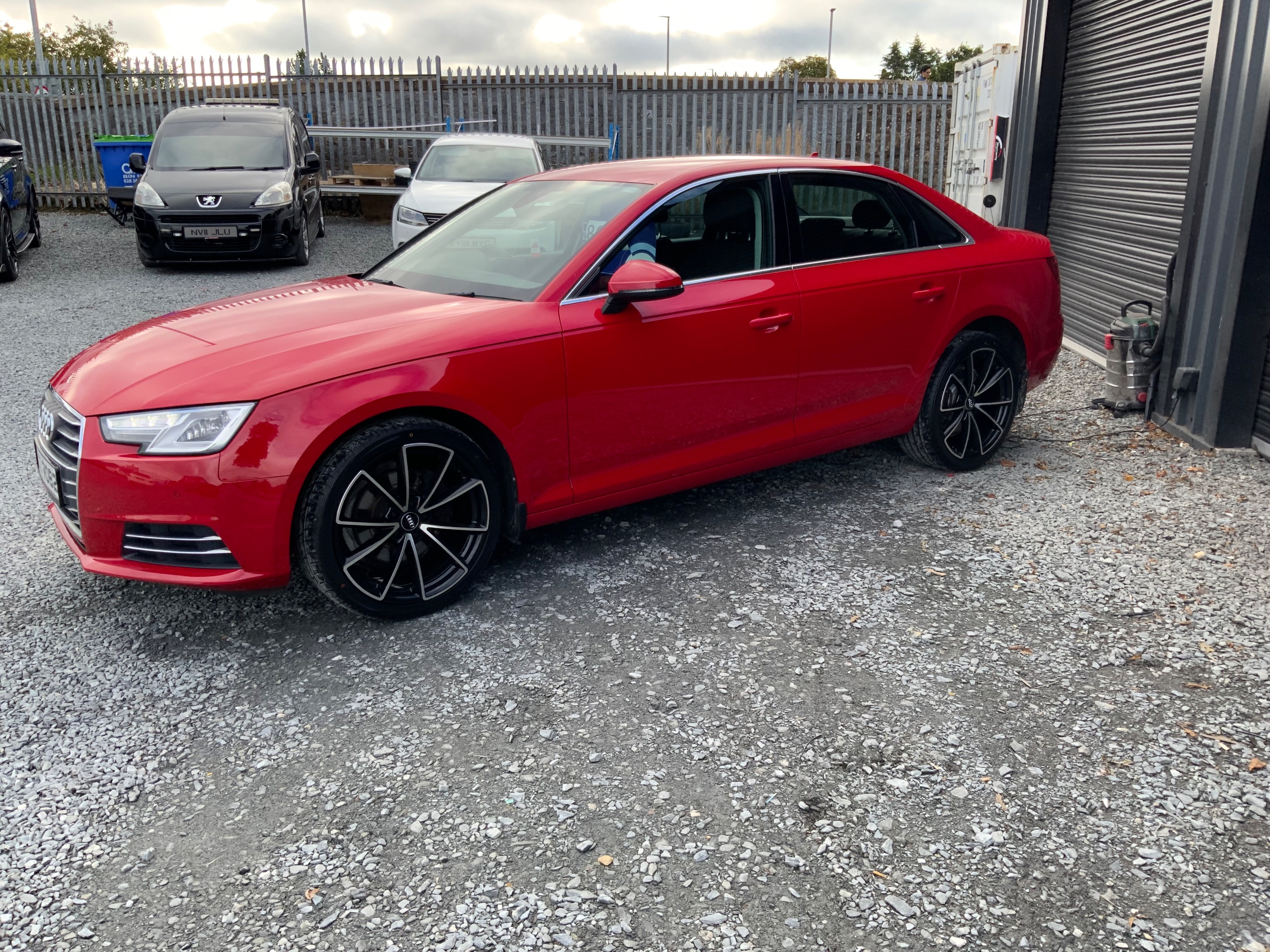 2017 Audi A4 Technik - vehicle photo 4 for sale on PureCar