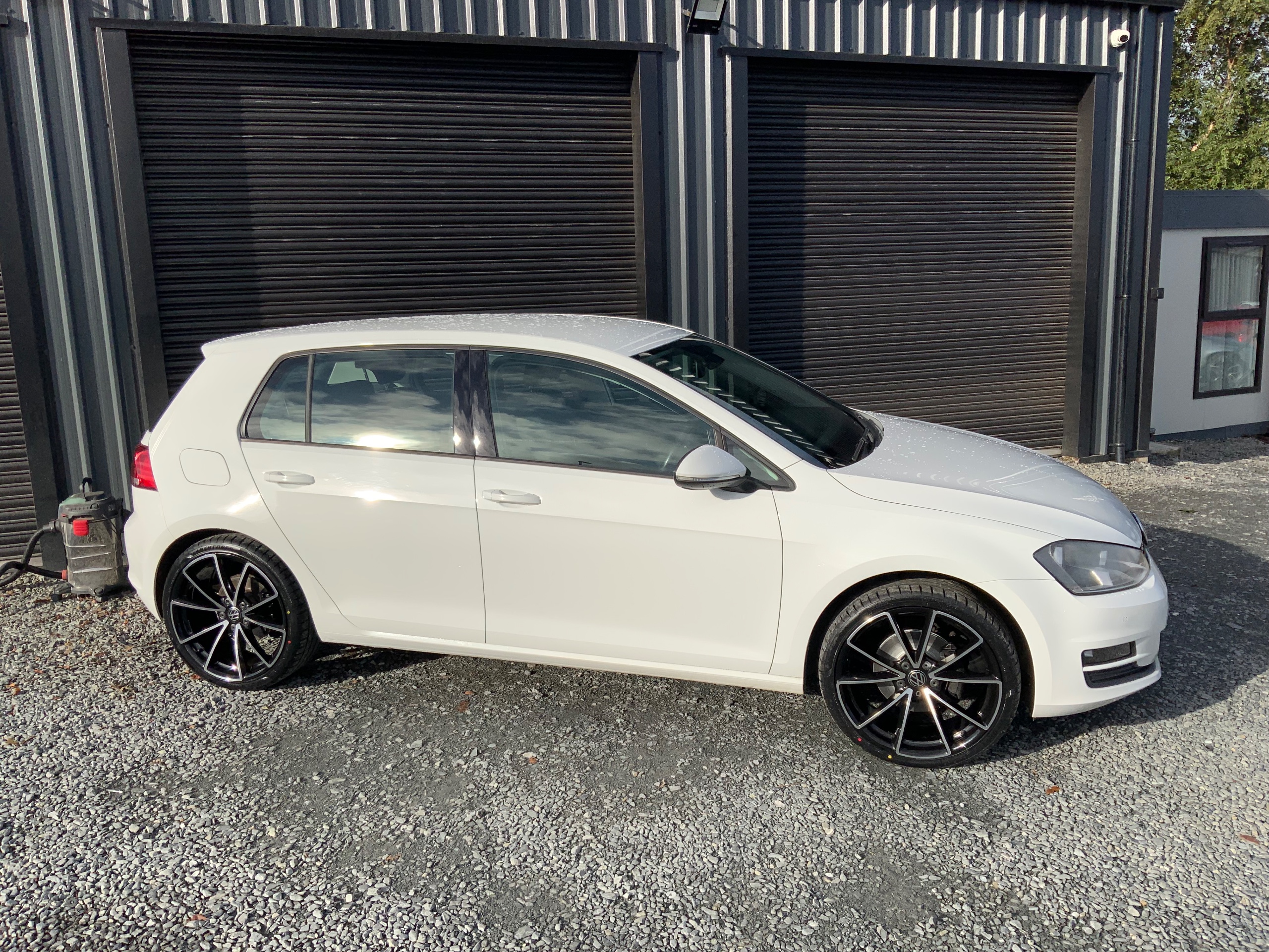 2015 Volkswagen Golf 1.4 TSI BlueMotion Tech Match Hatchback 5dr Petrol Manual Euro 6 (s/s) (125 ps) - vehicle photo 2 for sale on PureCar