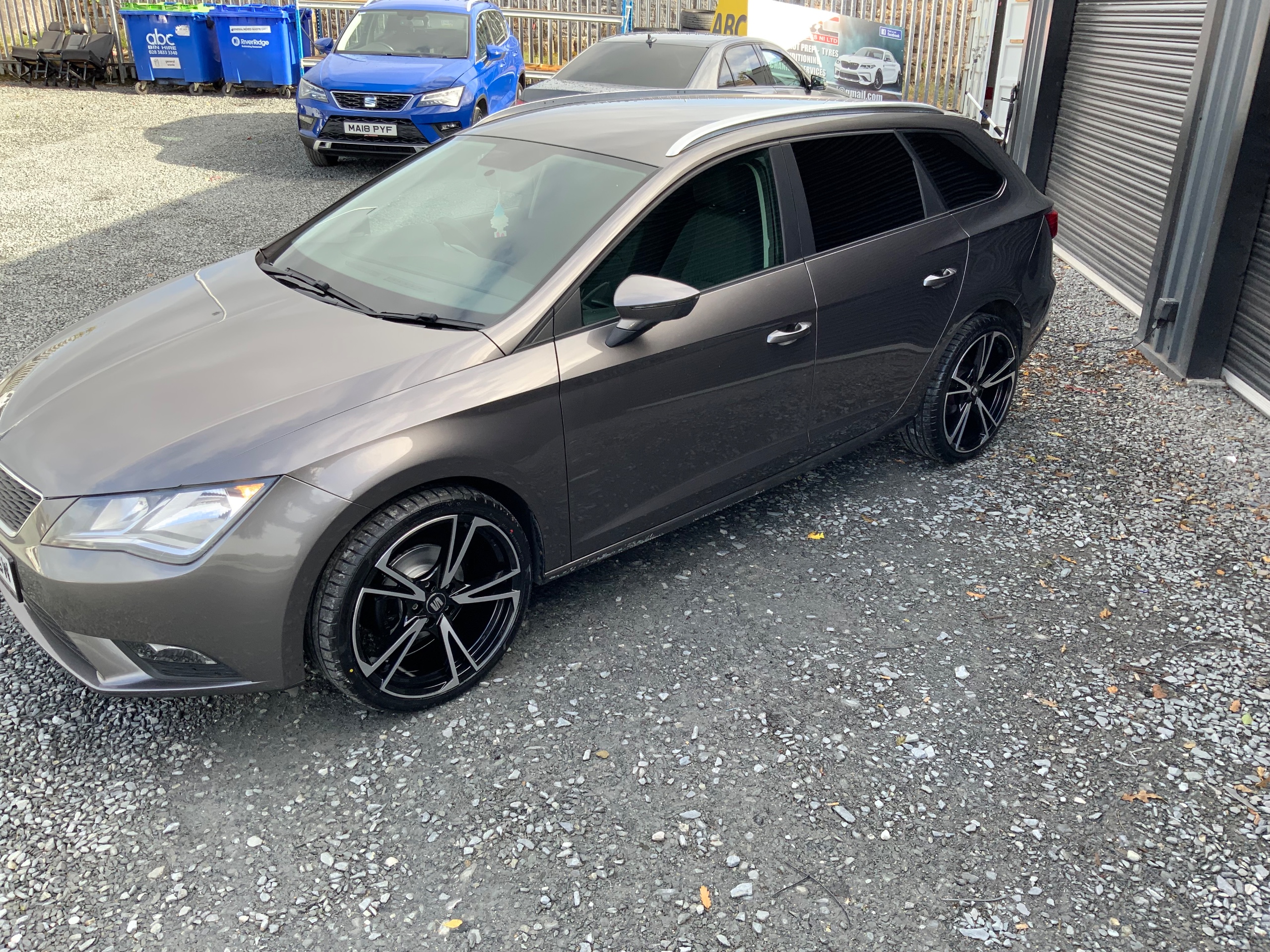 2014 SEAT Leon 1.6 TDI CR SE Sport Tourer 5dr Diesel DSG Euro 5 (s/s) (105 ps) - vehicle photo 3 for sale on PureCar