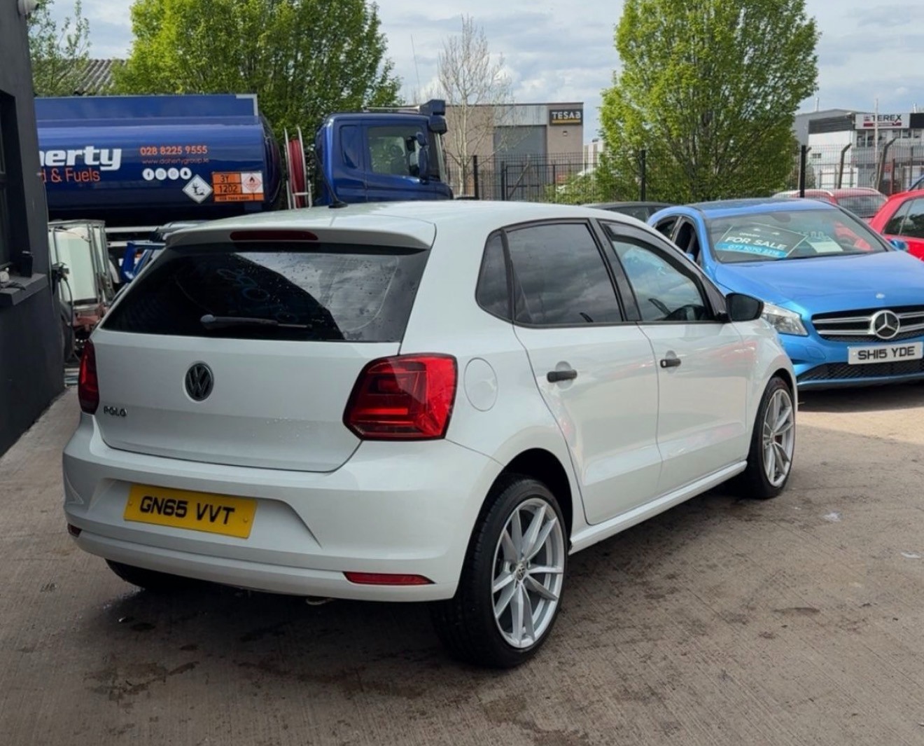 2015 Volkswagen Polo 1.0 BlueMotion Tech S Hatchback 5dr Petrol Manual Euro 6 (s/s) (A/C) (60 ps) - vehicle photo 2 for sale on PureCar
