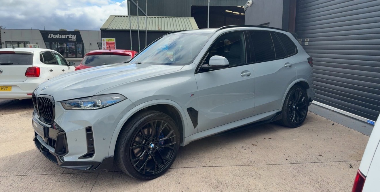 2024 BMW X5 3.0 40d MHT M Sport SUV 5dr Diesel Hybrid Steptronic xDrive Euro 6 (s/s) (352 ps) - vehicle photo 3 for sale on PureCar