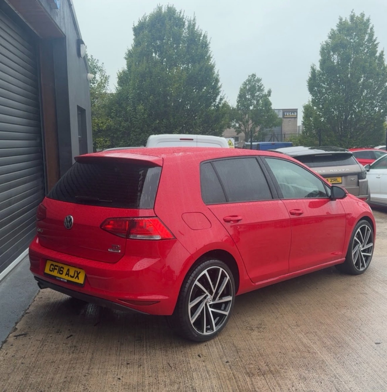 2016 Volkswagen Golf 1.6 TDI BlueMotion Tech S Hatchback 5dr Diesel Manual Euro 6 (s/s) (110 ps) - vehicle photo 4 for sale on PureCar