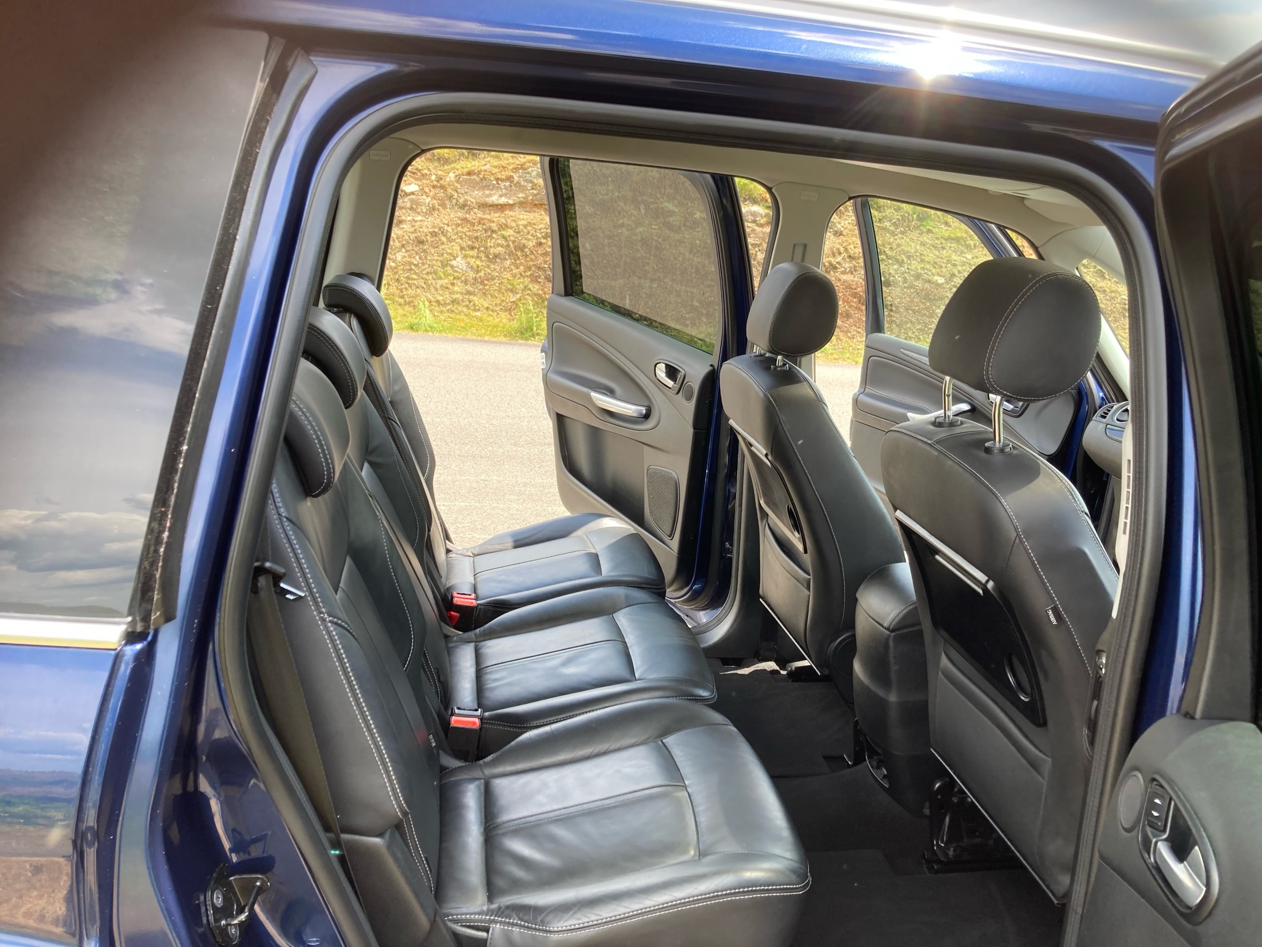 2011 11 FORD GALAXY
