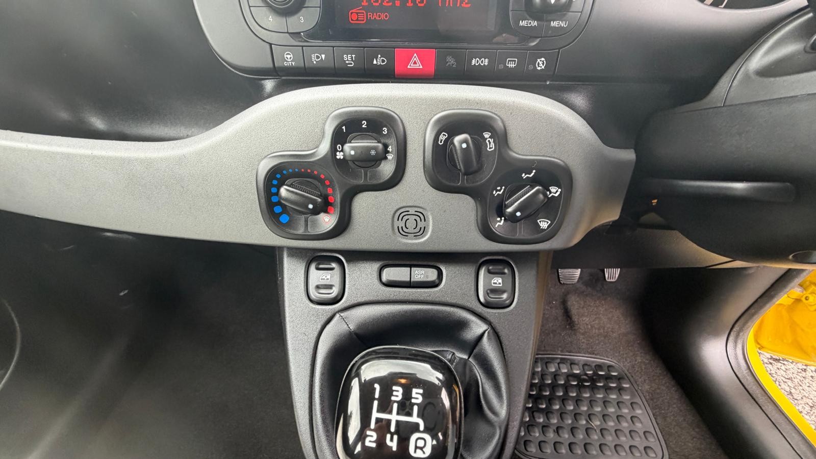 2018 68 FIAT PANDA