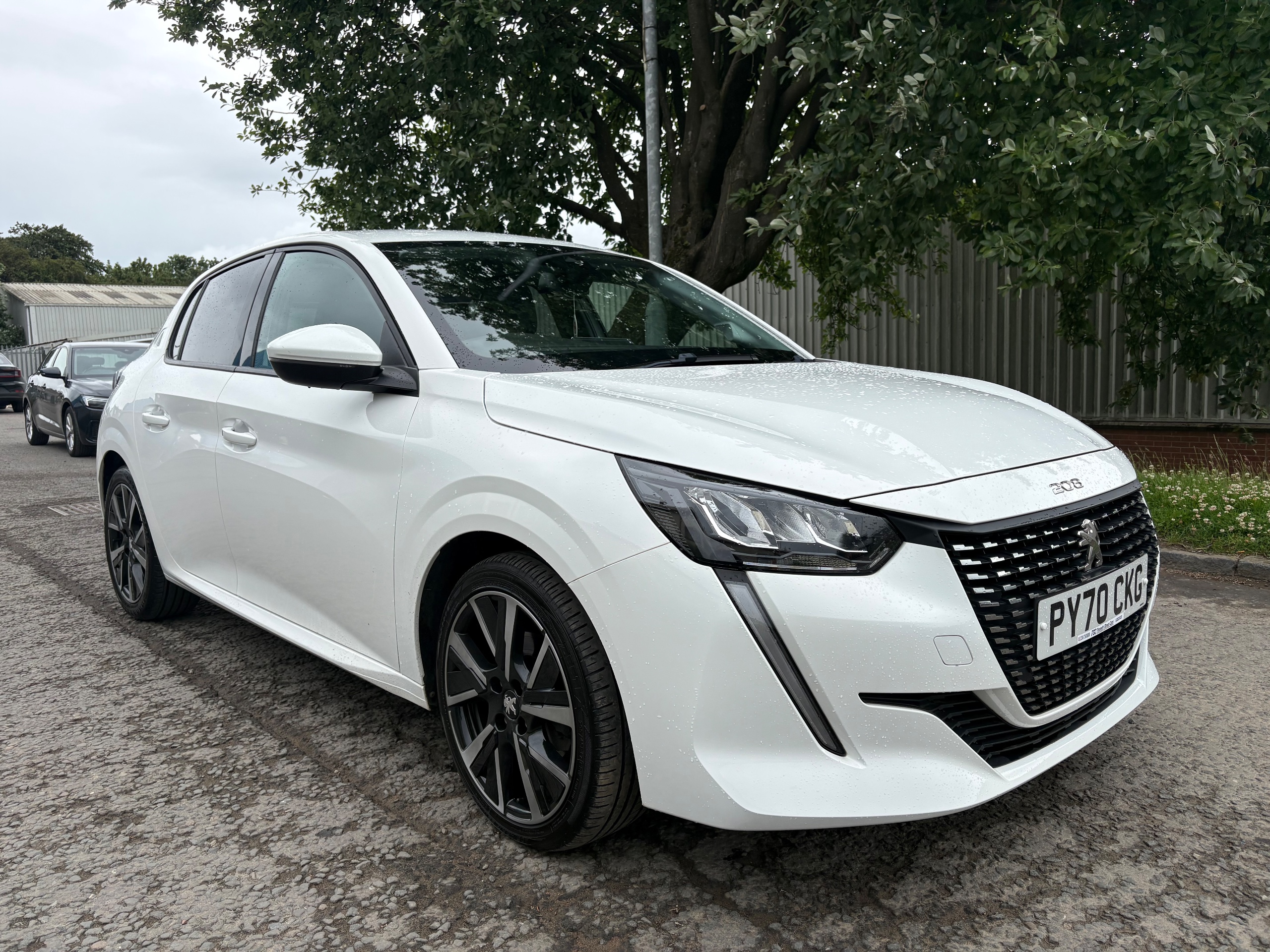 Peugeot 208