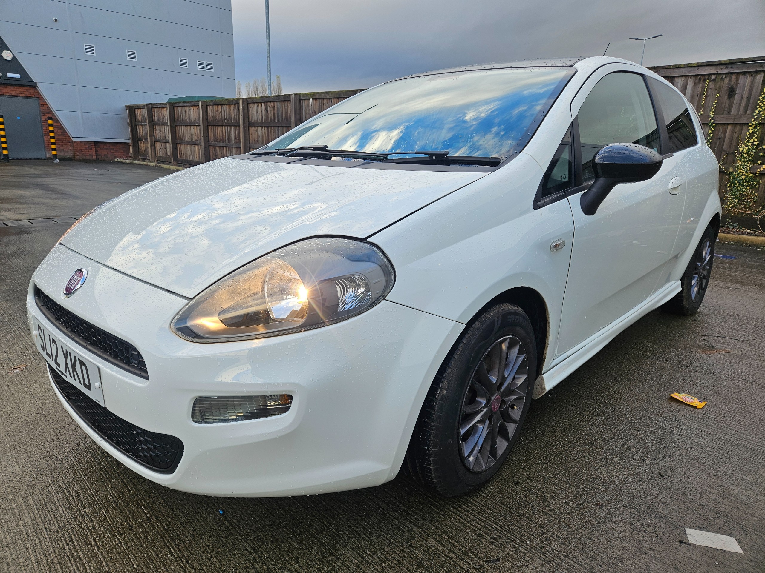 2012 Fiat Punto 1.4 GBT (s/s) 3d