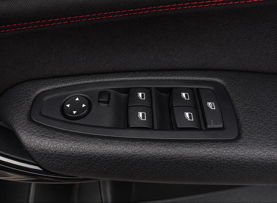 2015 15 BMW 1 SERIES