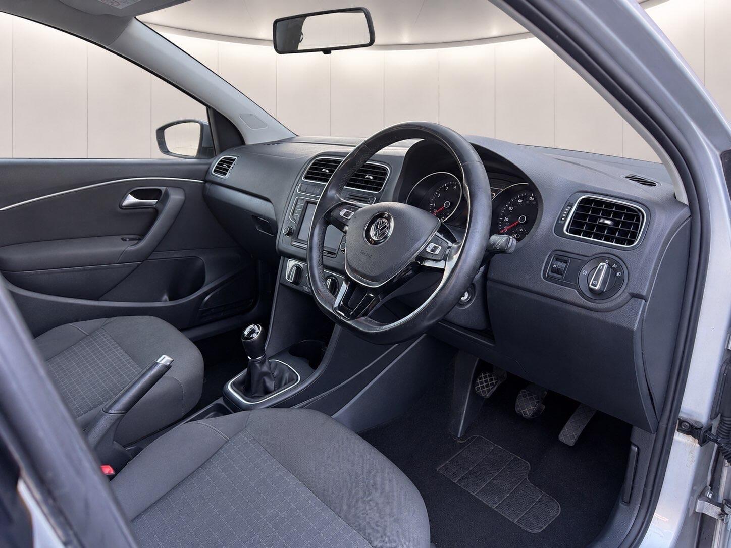2016 16 VOLKSWAGEN POLO