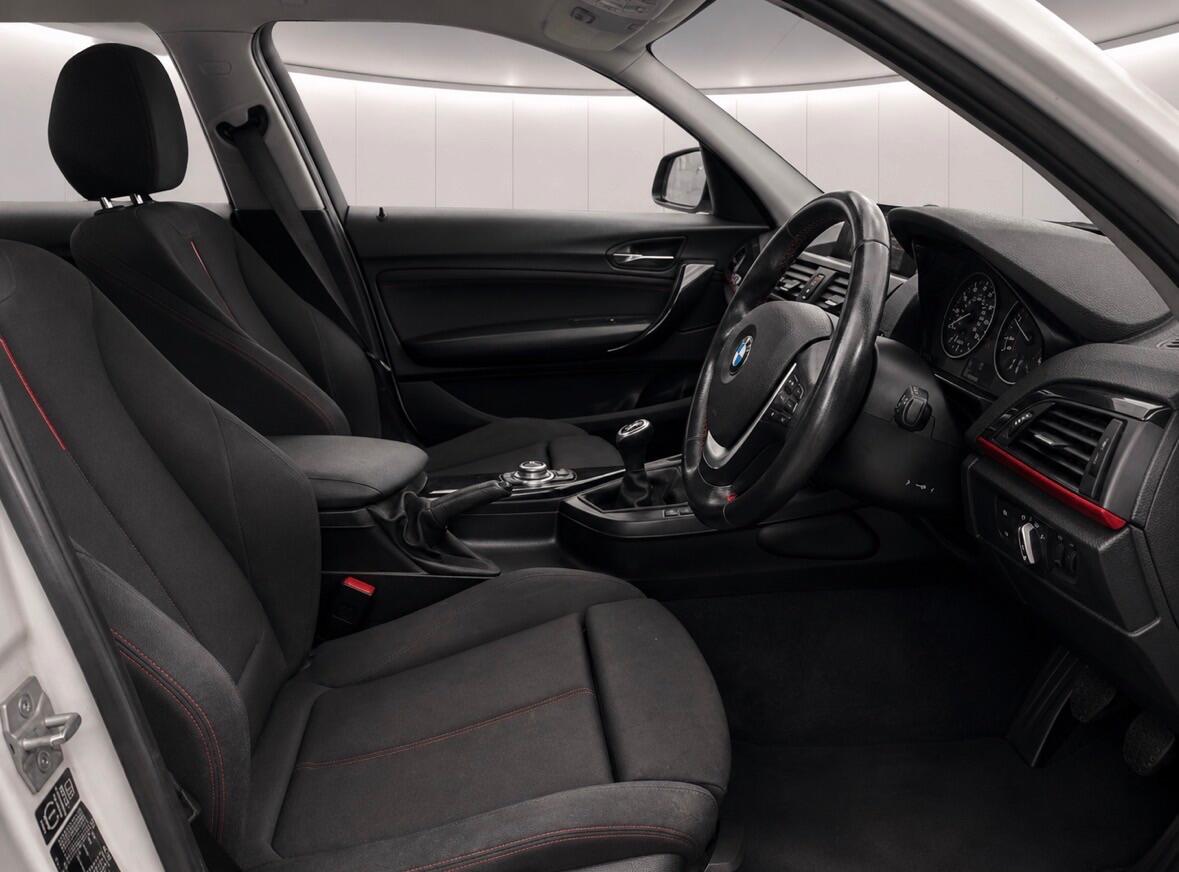 2015 15 BMW 1 SERIES