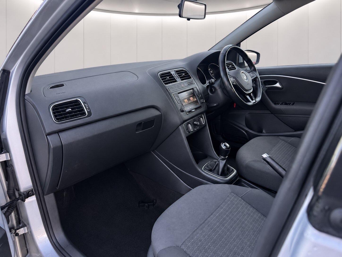 2016 16 VOLKSWAGEN POLO