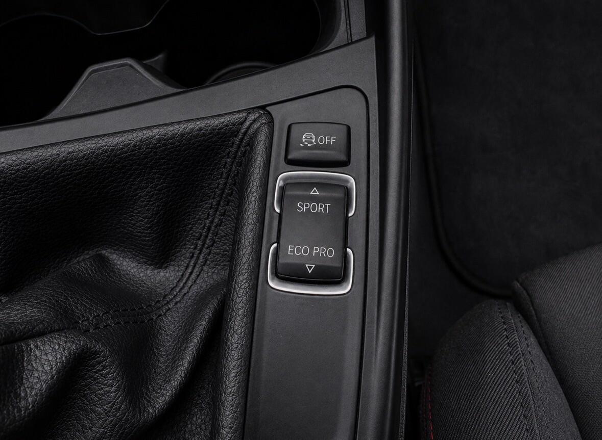2015 15 BMW 1 SERIES