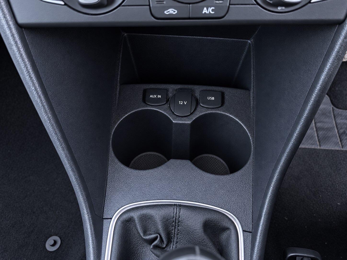 2016 16 VOLKSWAGEN POLO