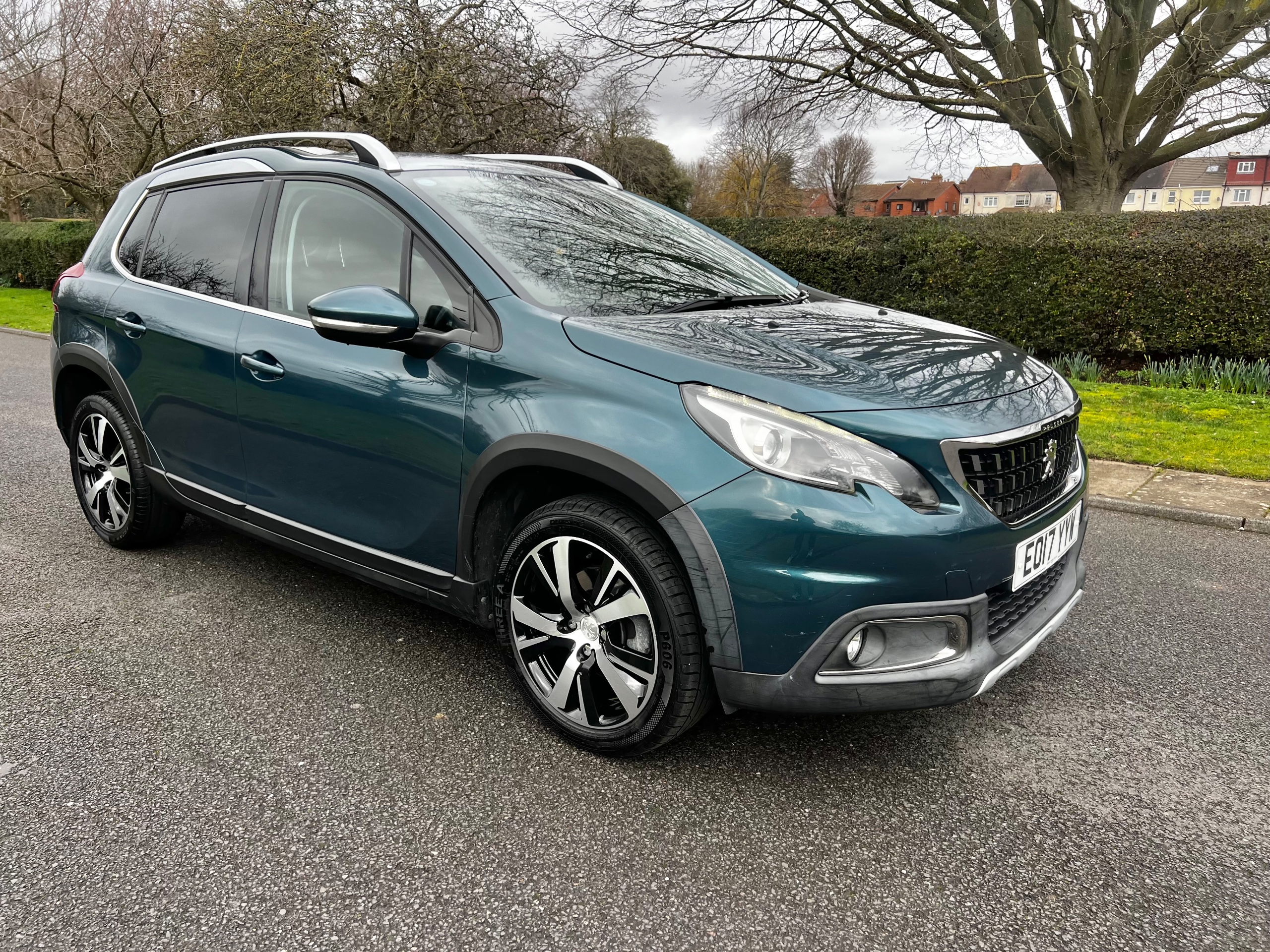 2017 Peugeot 2008 SUV 1.2 PureTech Allure (110bhp) (s/s) EAT6