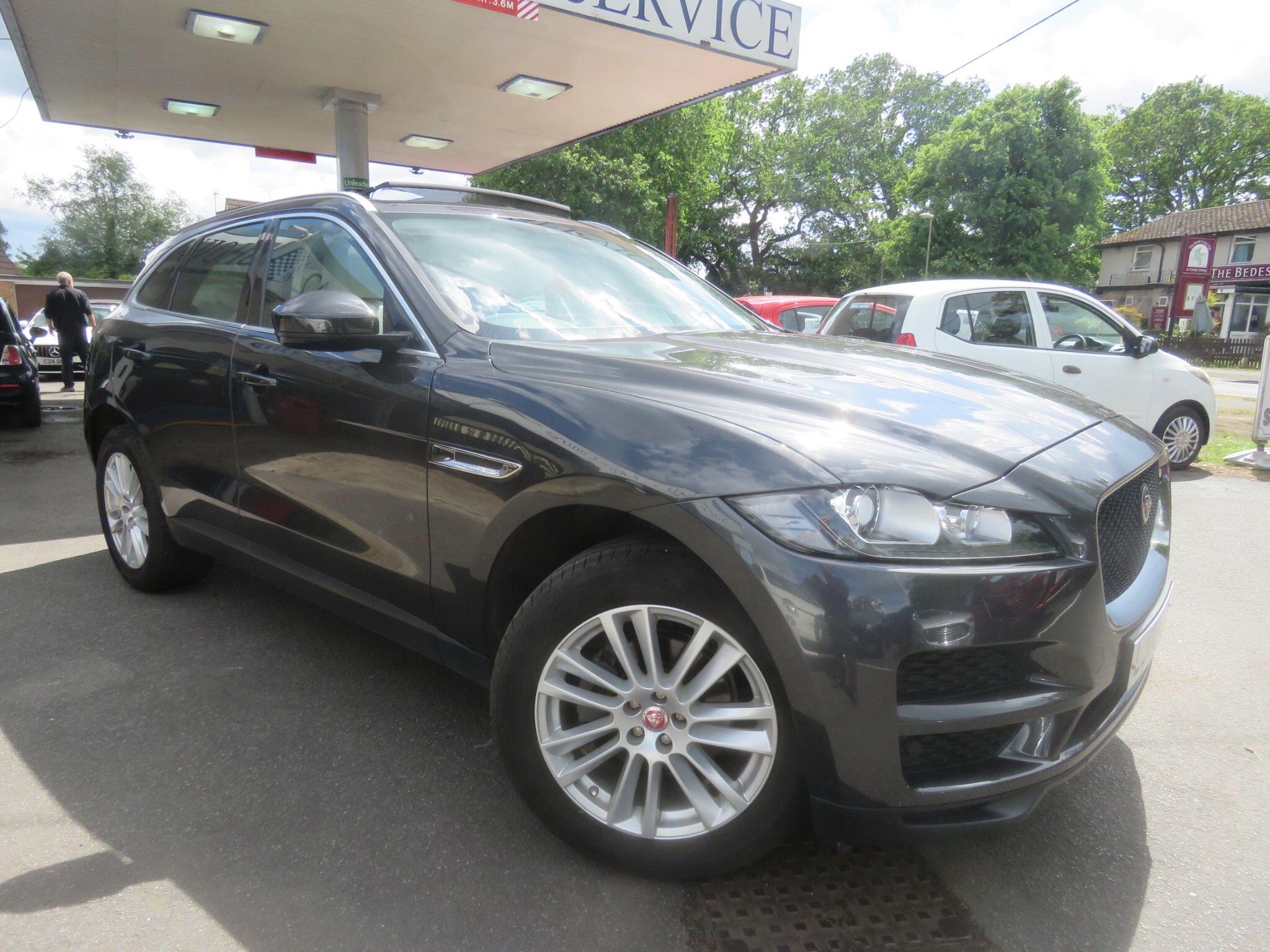 Jaguar F-Pace