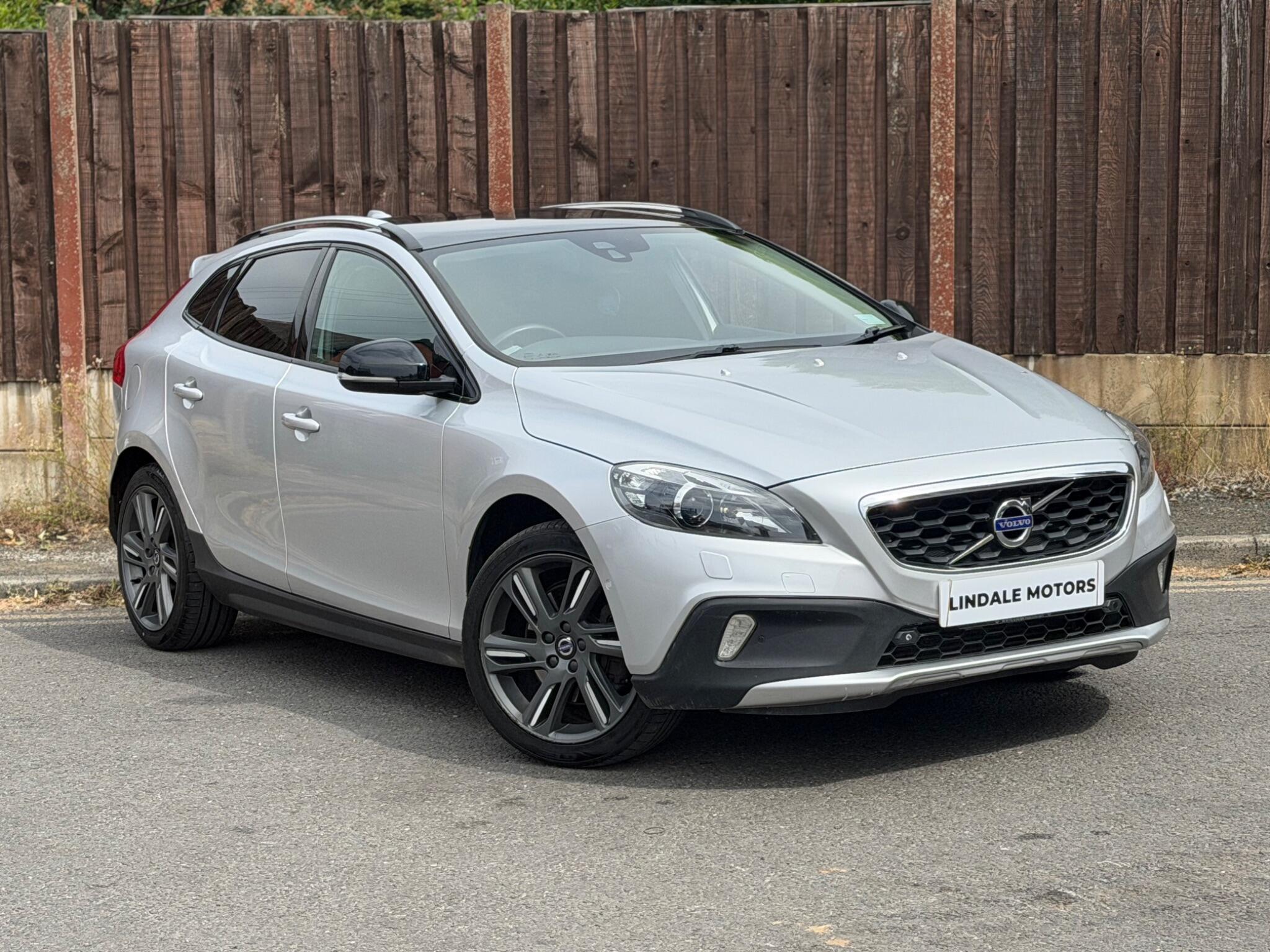 Volvo V40