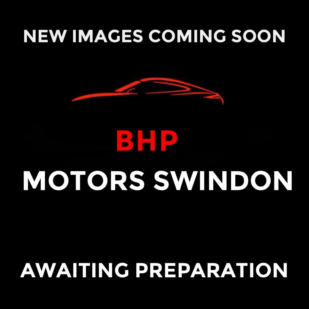 Black 2011 Nissan Qashqai 1.5TD N-TEC Hatchback Front-wheel drive Manual