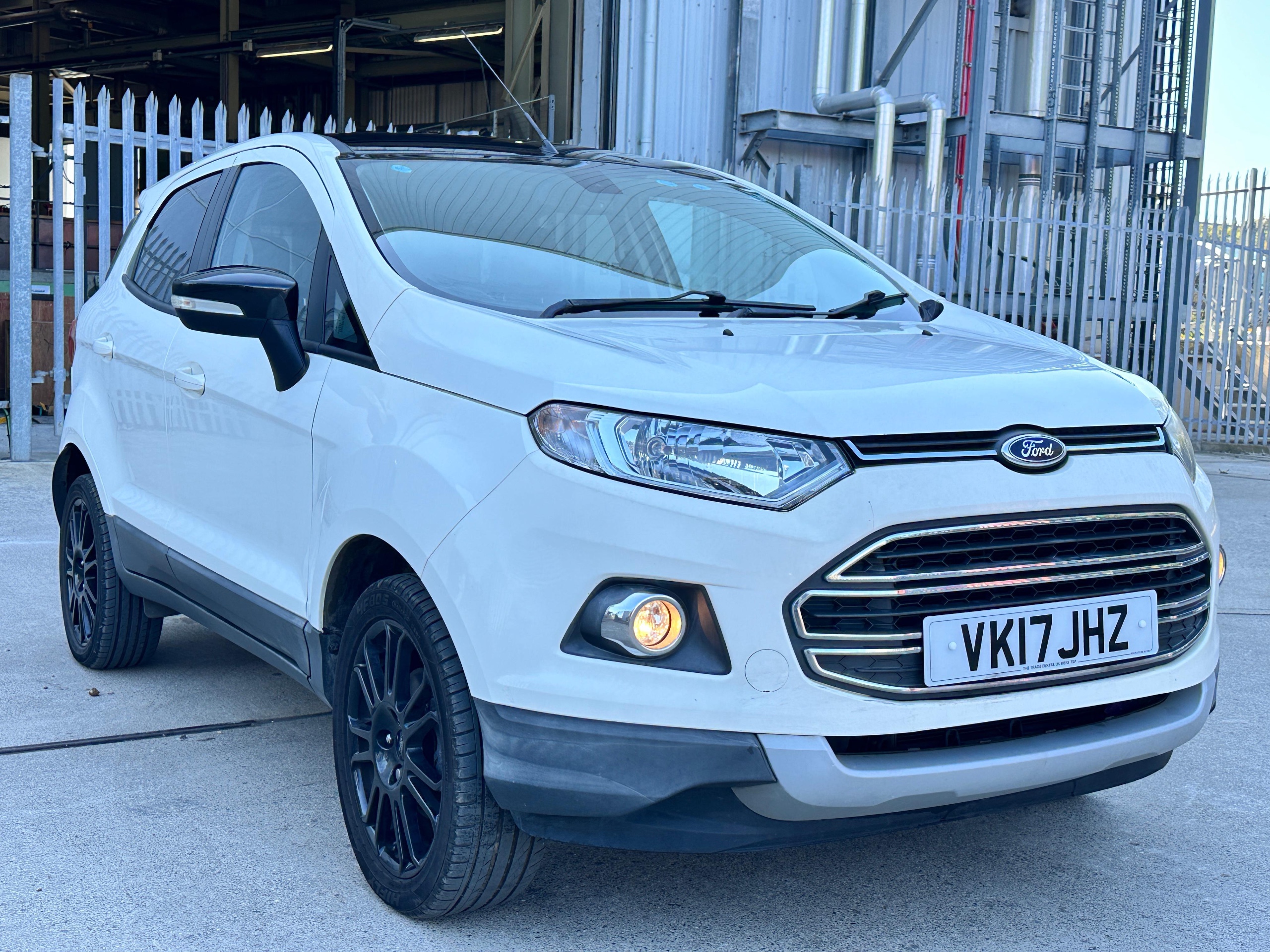 White 2017 Ford EcoSport Hatchback Front-wheel drive Manual