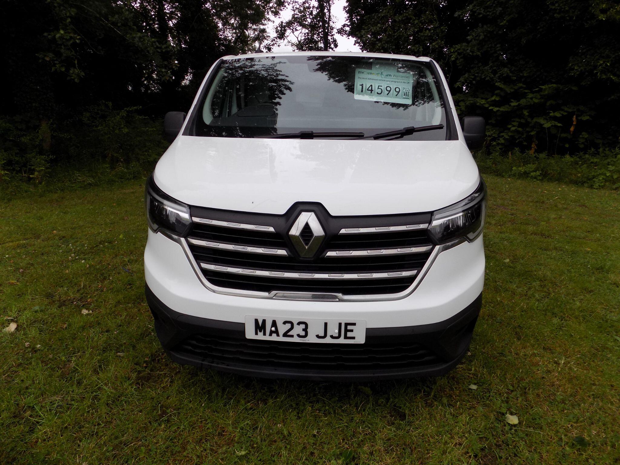 White 2023 Renault Trafic Van Front-wheel drive Manual