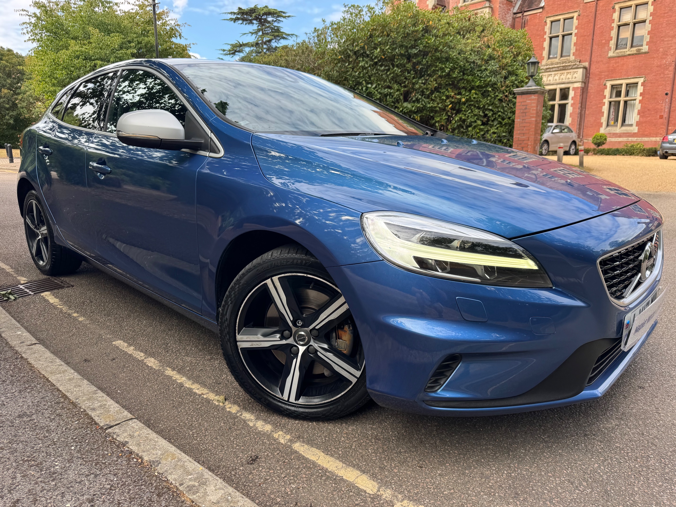 Volvo V40