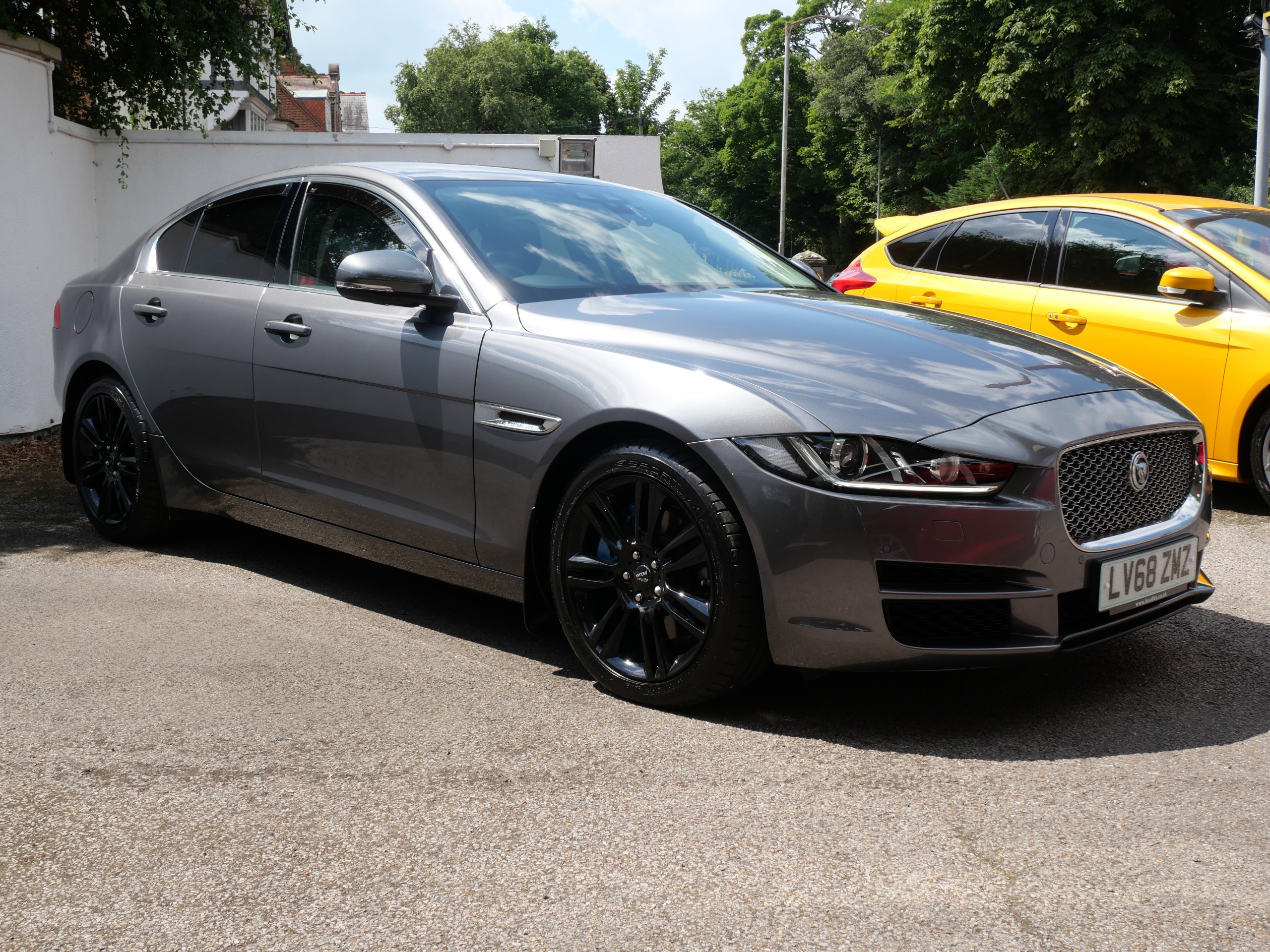 Jaguar XE 2.0 Ingenium Portfolio 4dr Auto 1 Owner 4095 of Optional Equipment 2018
