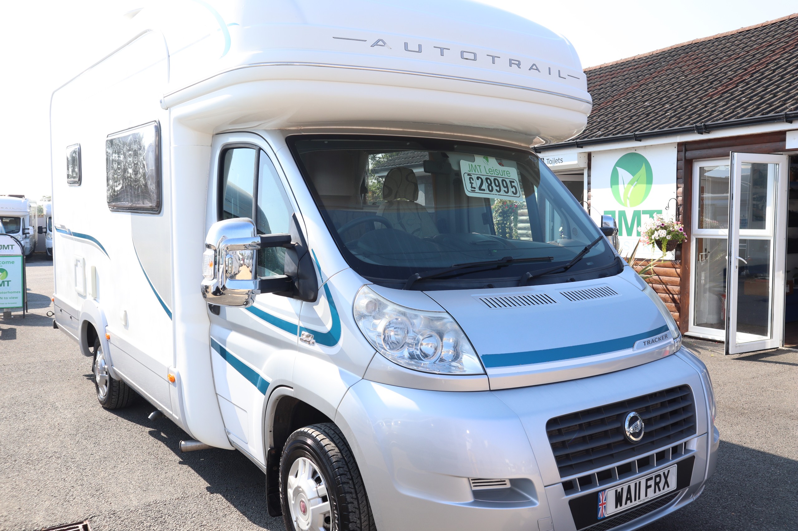2011 Auto-Trail Tracker EKS Lo-Line Tracker EKS, , 2 Belts, MOT, 12 Months Warranty, Habitation Check