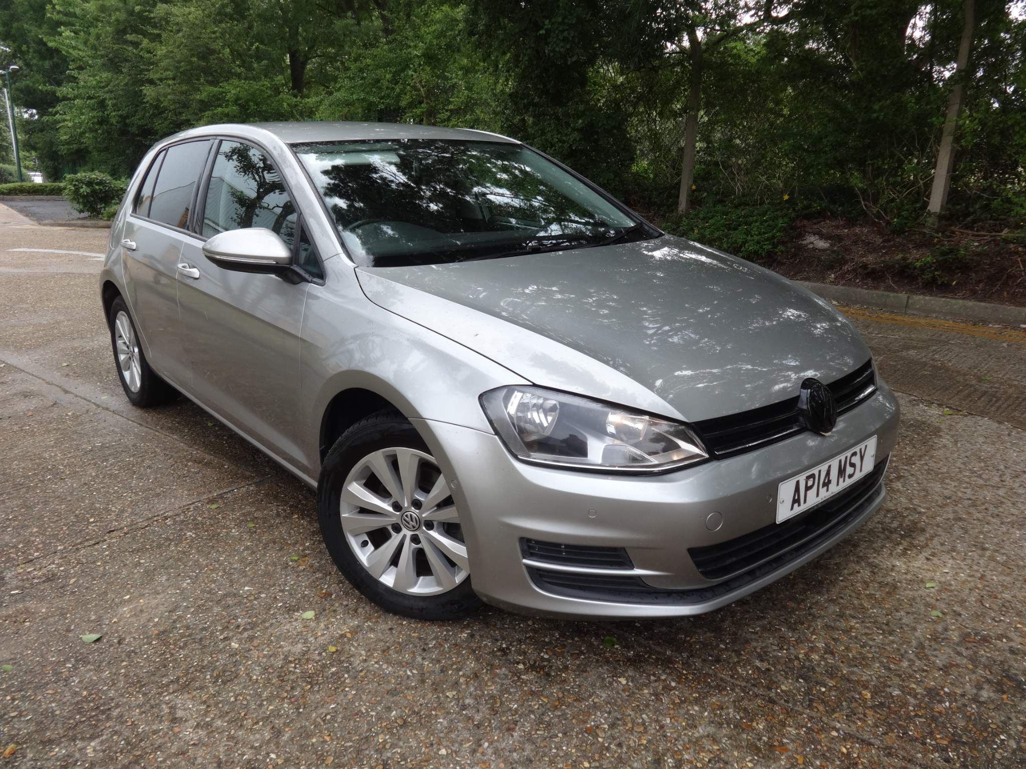 Volkswagen Golf SE TSI BLUEMOTION TECHNOLOGY DSG 5-Door 2014